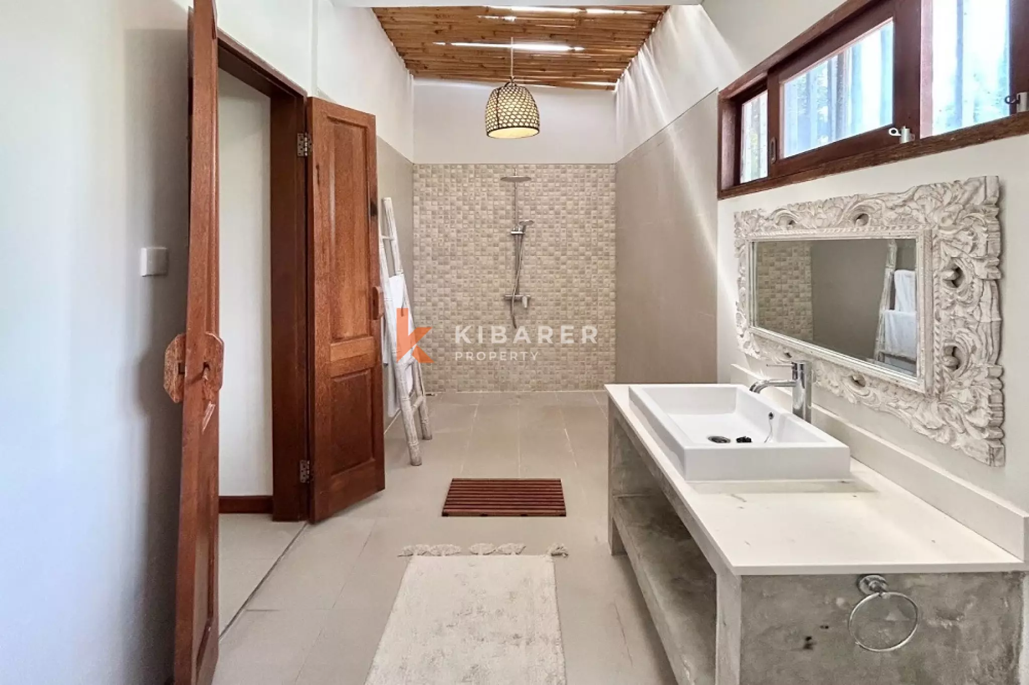 Beautiful Four-Bedroom Gated Villa in Canggu — image 13
