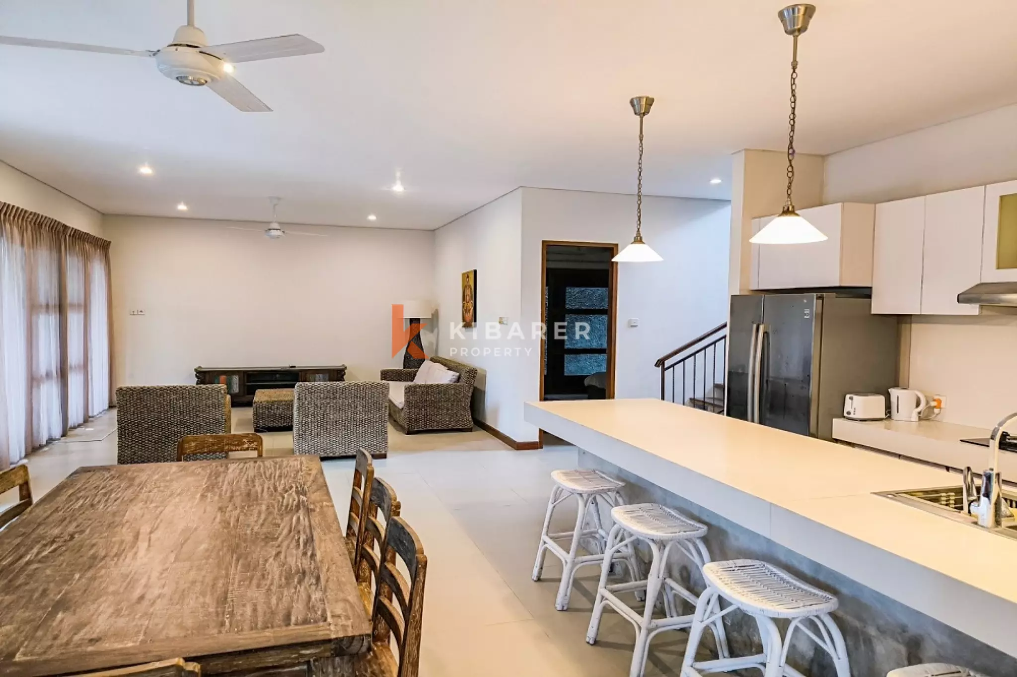 Beautiful Four-Bedroom Gated Villa in Canggu — image 15