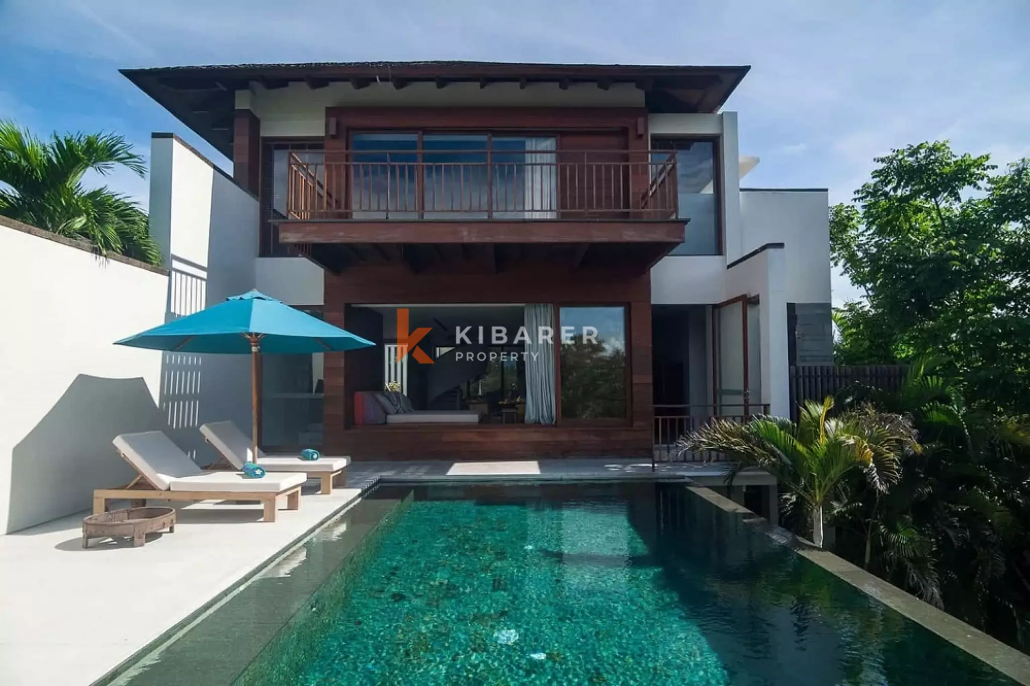 Spacious Seven-Bedroom Villa Residence in Cemagi — image 18
