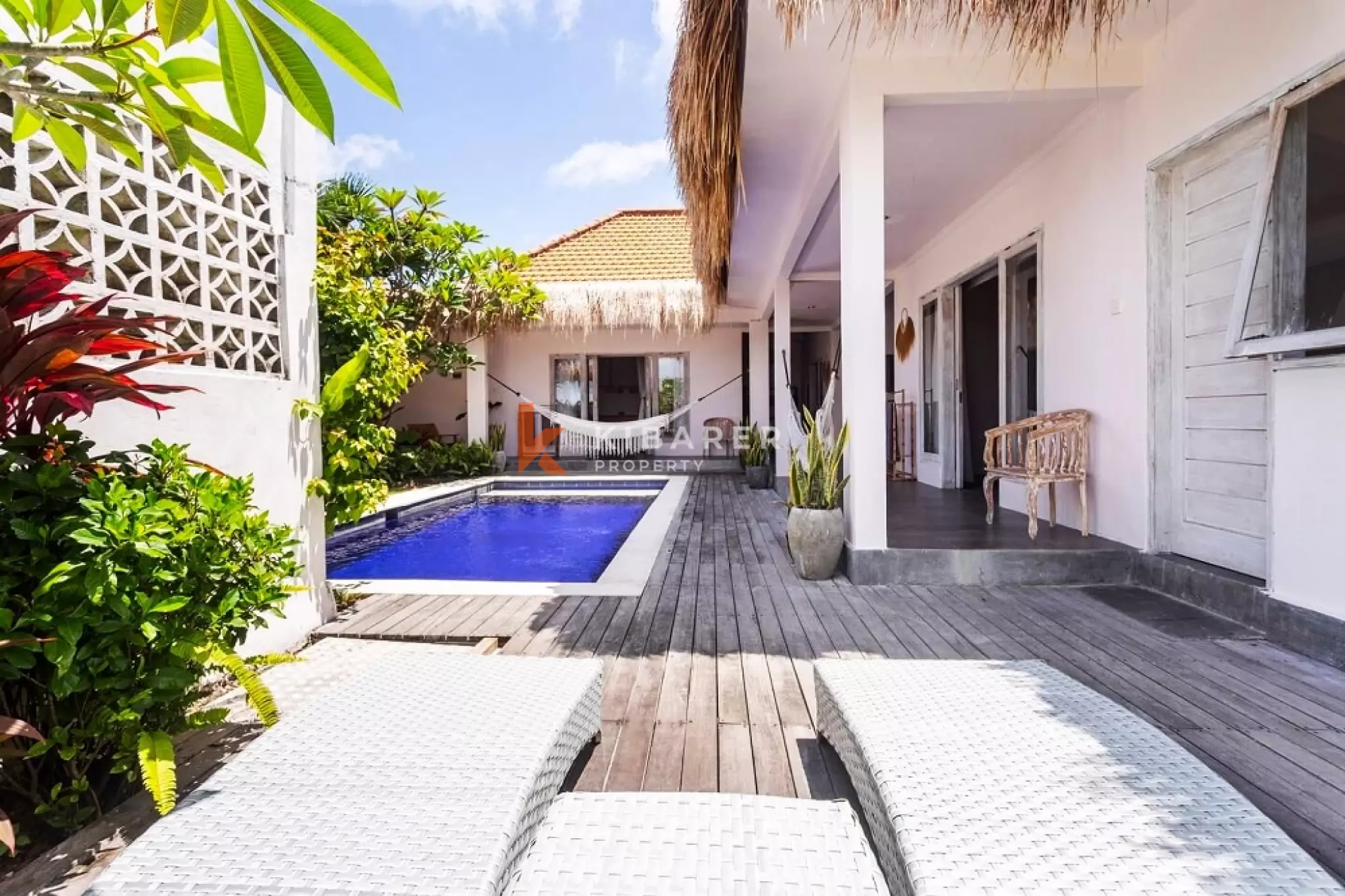 Simply Three-Bedrooms Open Living Villa in Pererenan Area — image 6