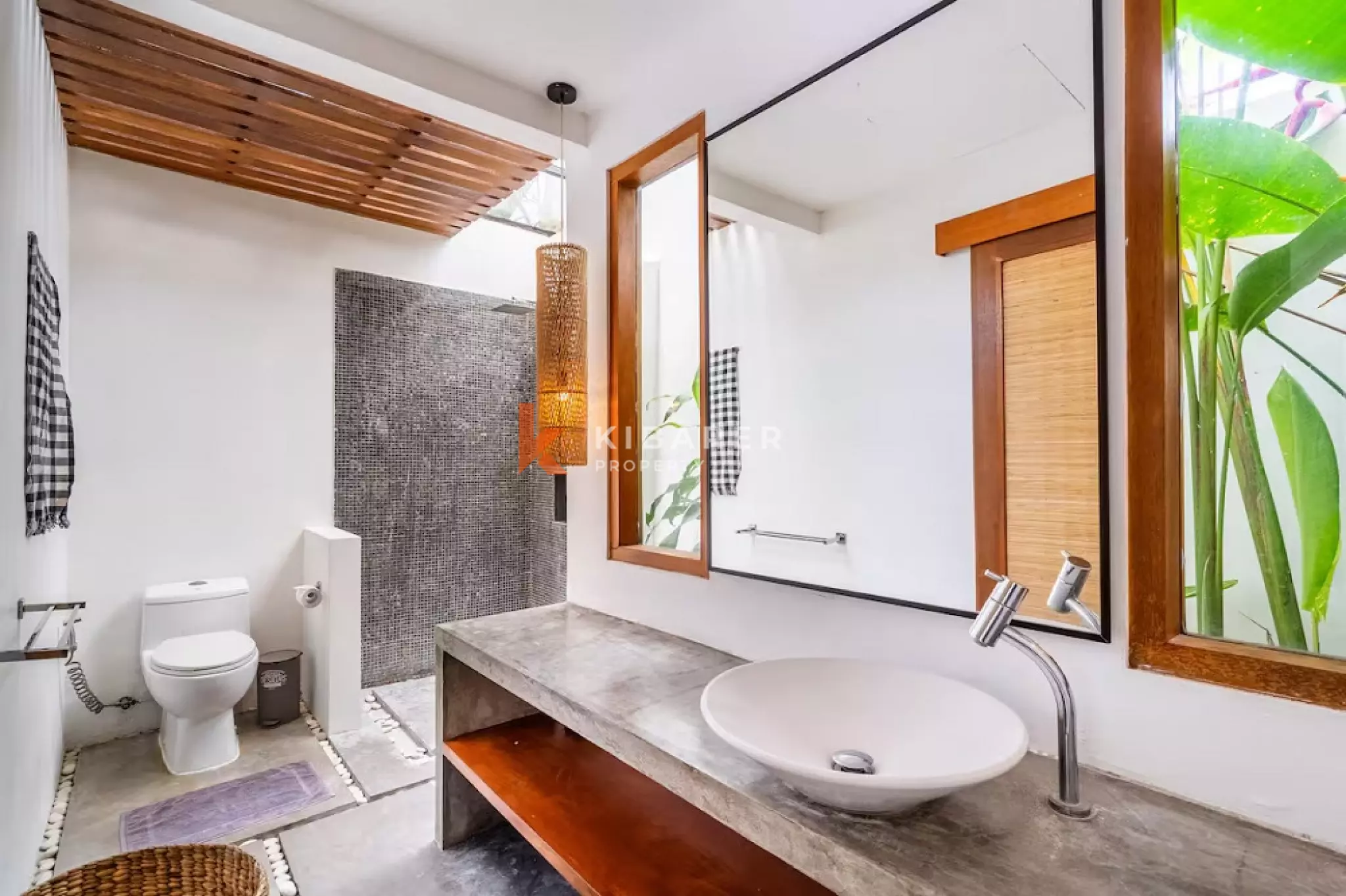Designed as a Three-Bedroom Tropical Enclosed Villa in Kerobokan — image 17