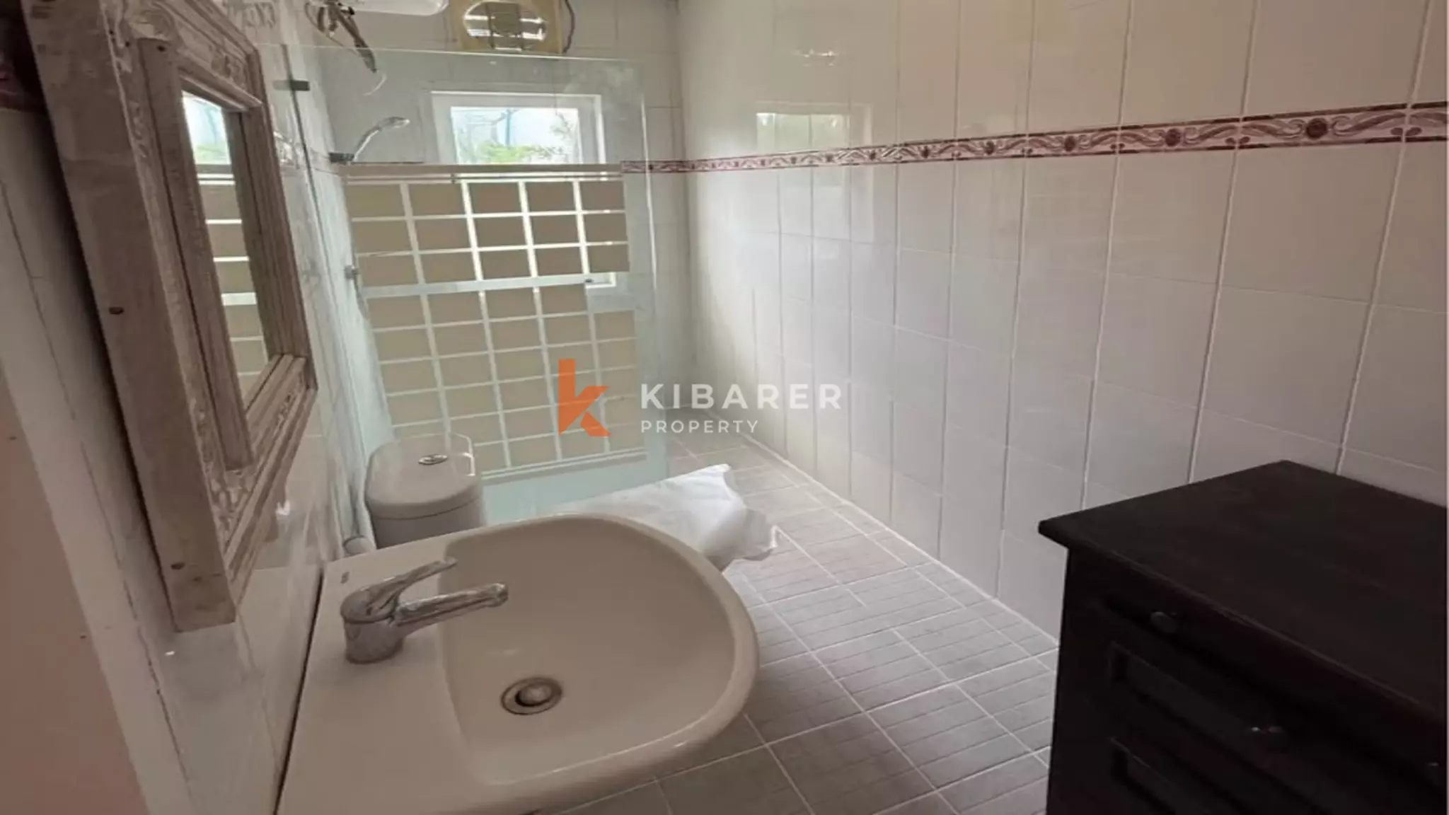 Stylish Three-Bedroom Villa with Private Pool for Rent in Prime Berawa Location — image 5