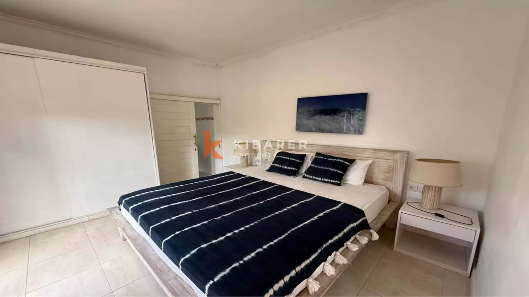 Stylish Three-Bedroom Villa with Private Pool for Rent in Prime Berawa Location — image 4