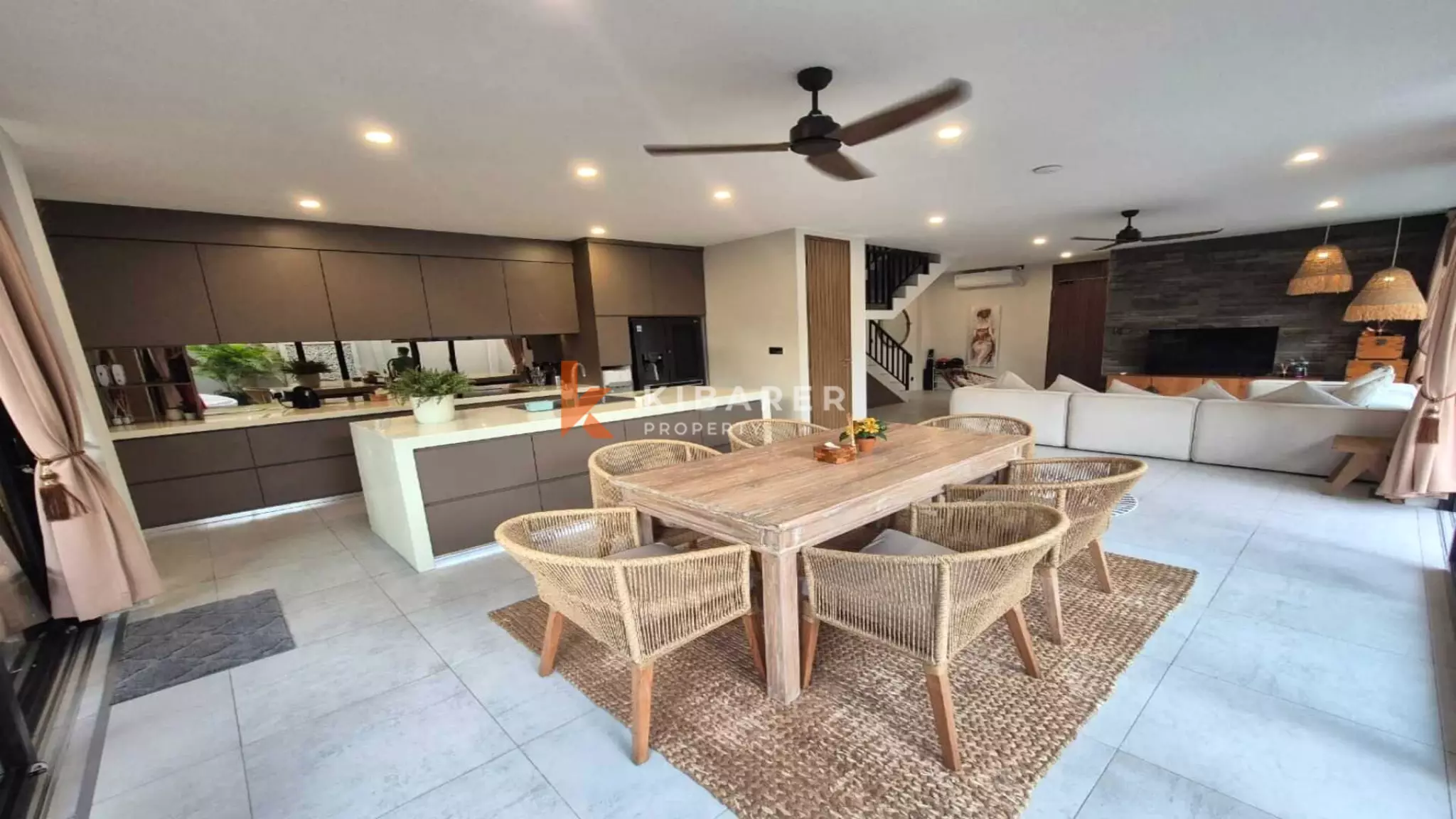 Beautiful Four-Bedroom Private Guest Villa Located in the Heart of Canggu — image 6