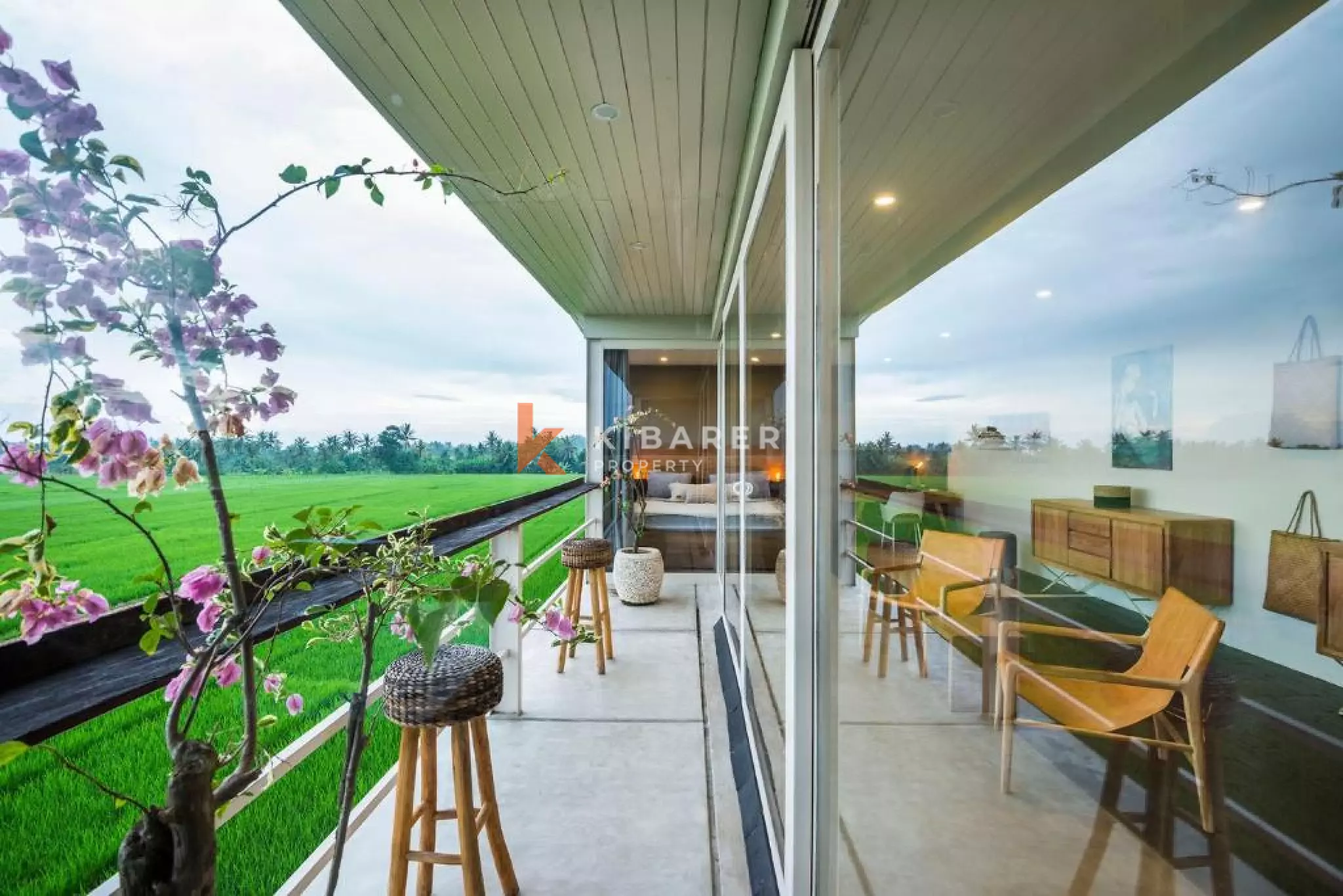 Tranquil Four-Bedroom Villa in Kedungu — image 11