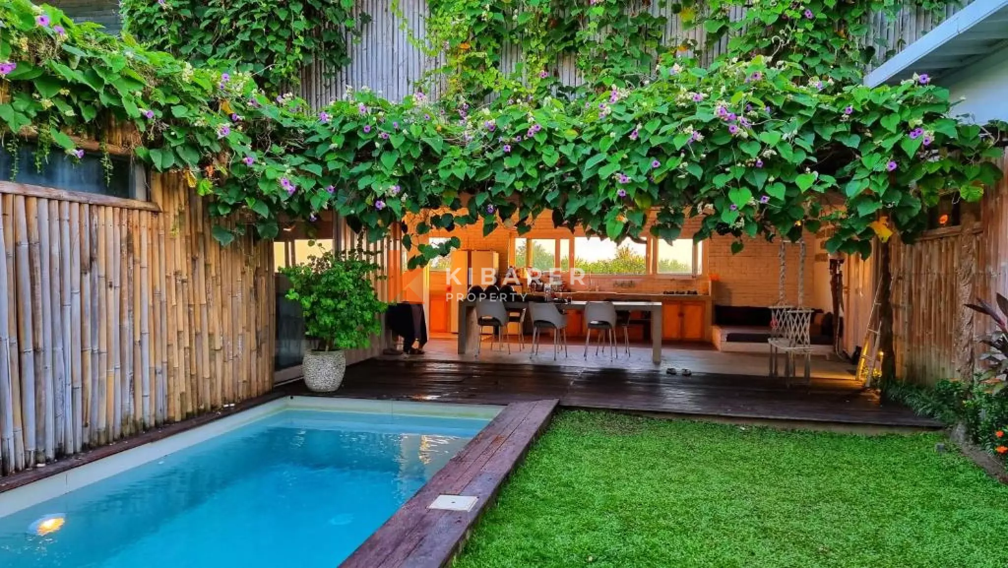 Tranquil Four-Bedroom Villa in Kedungu — image 2