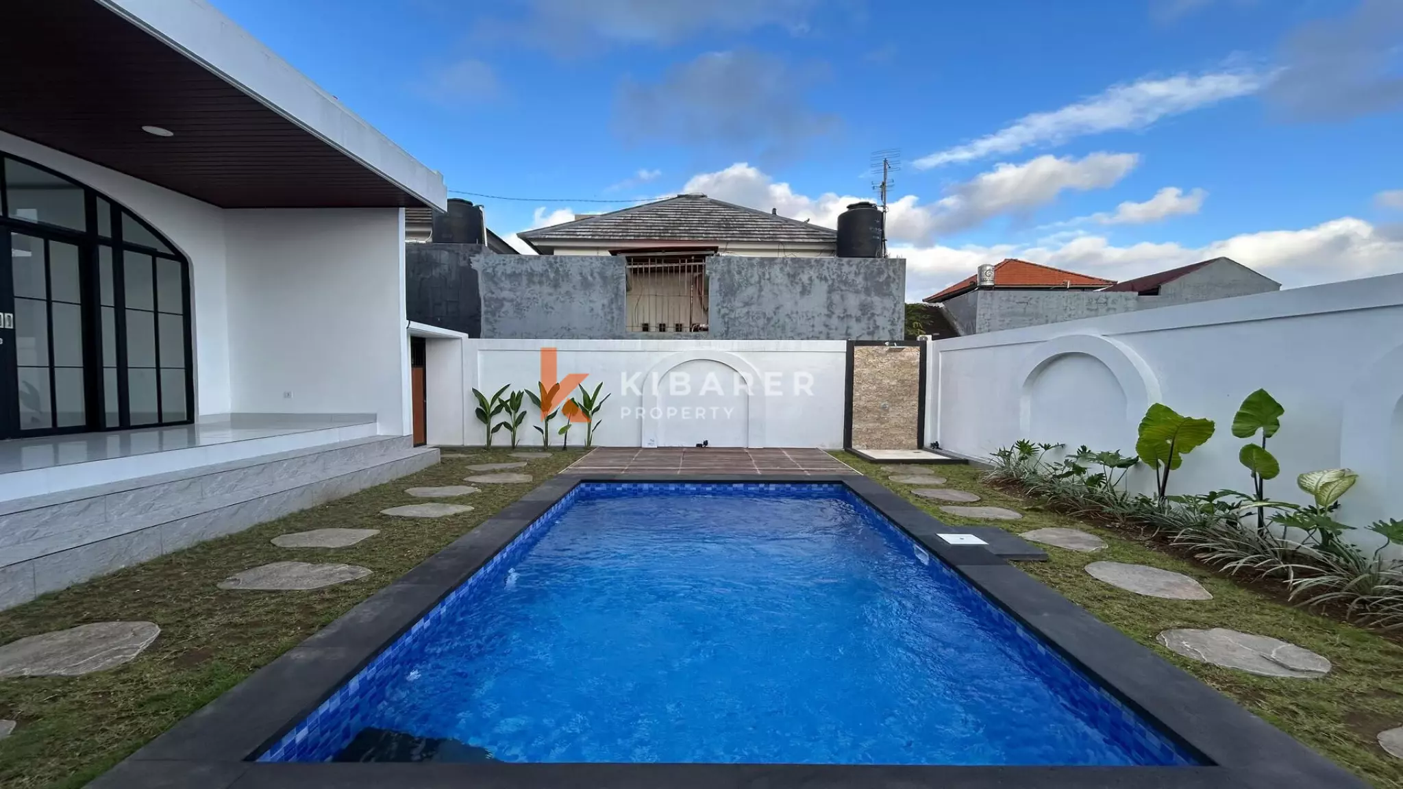Charming Two-Bedroom Unfurnished Villa with Private Pool in Padonan — image 2