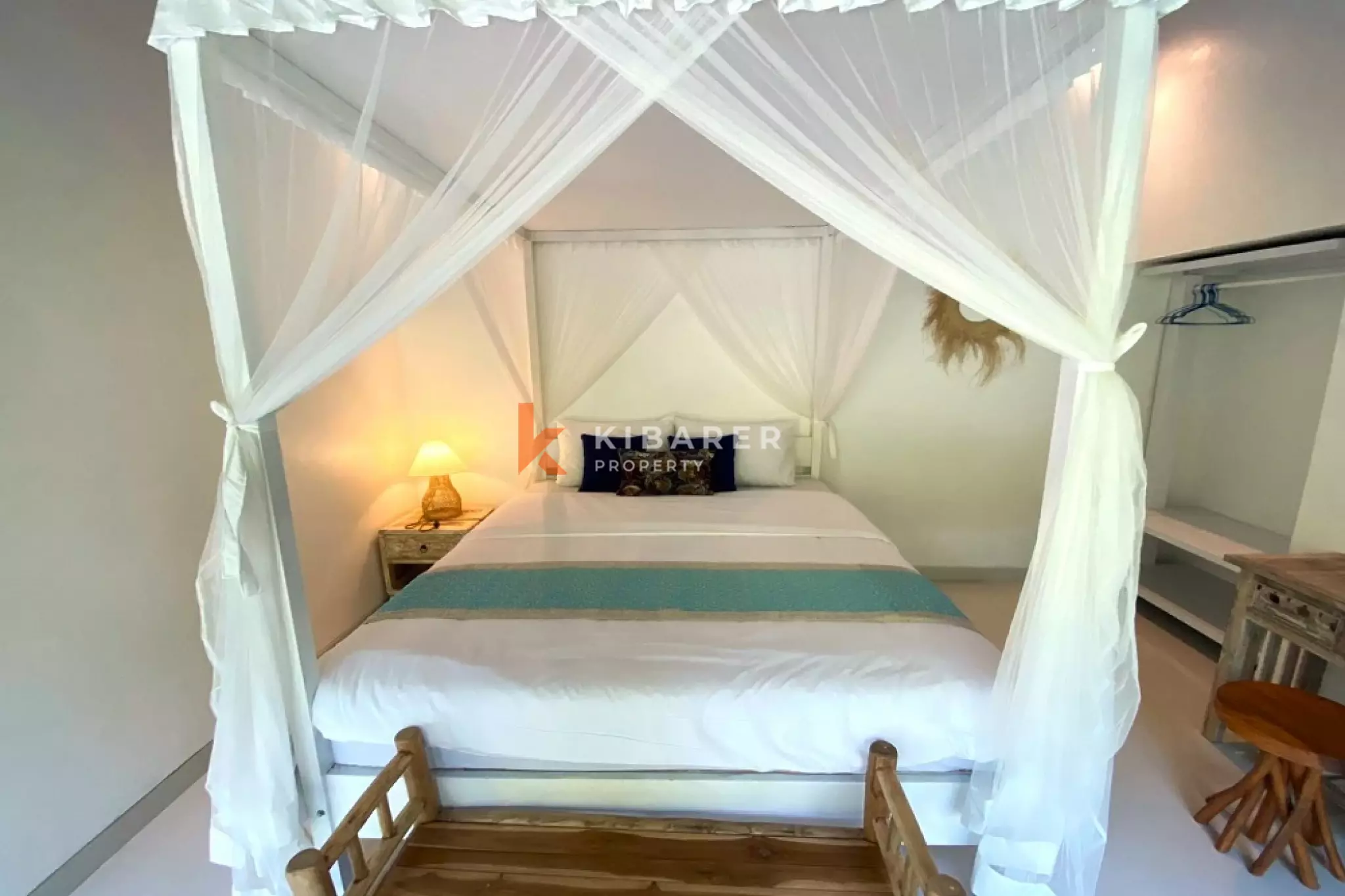 Three-Bedroom House with River View and Open Living Space in Canggu — image 7