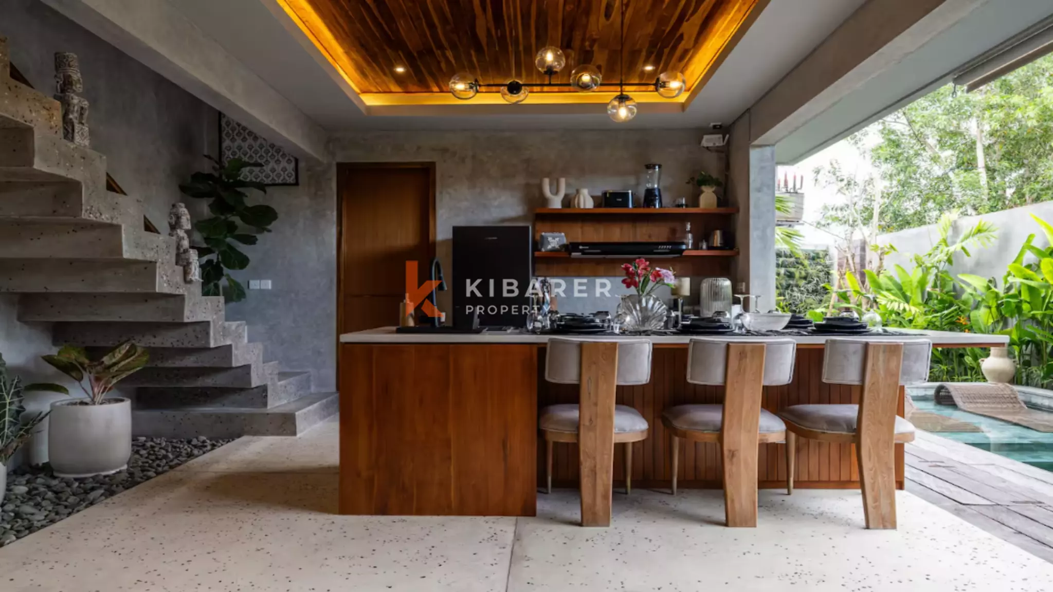 Stylish Three-Bedroom Villa with Sunken Lounge and Private Pool — image 5