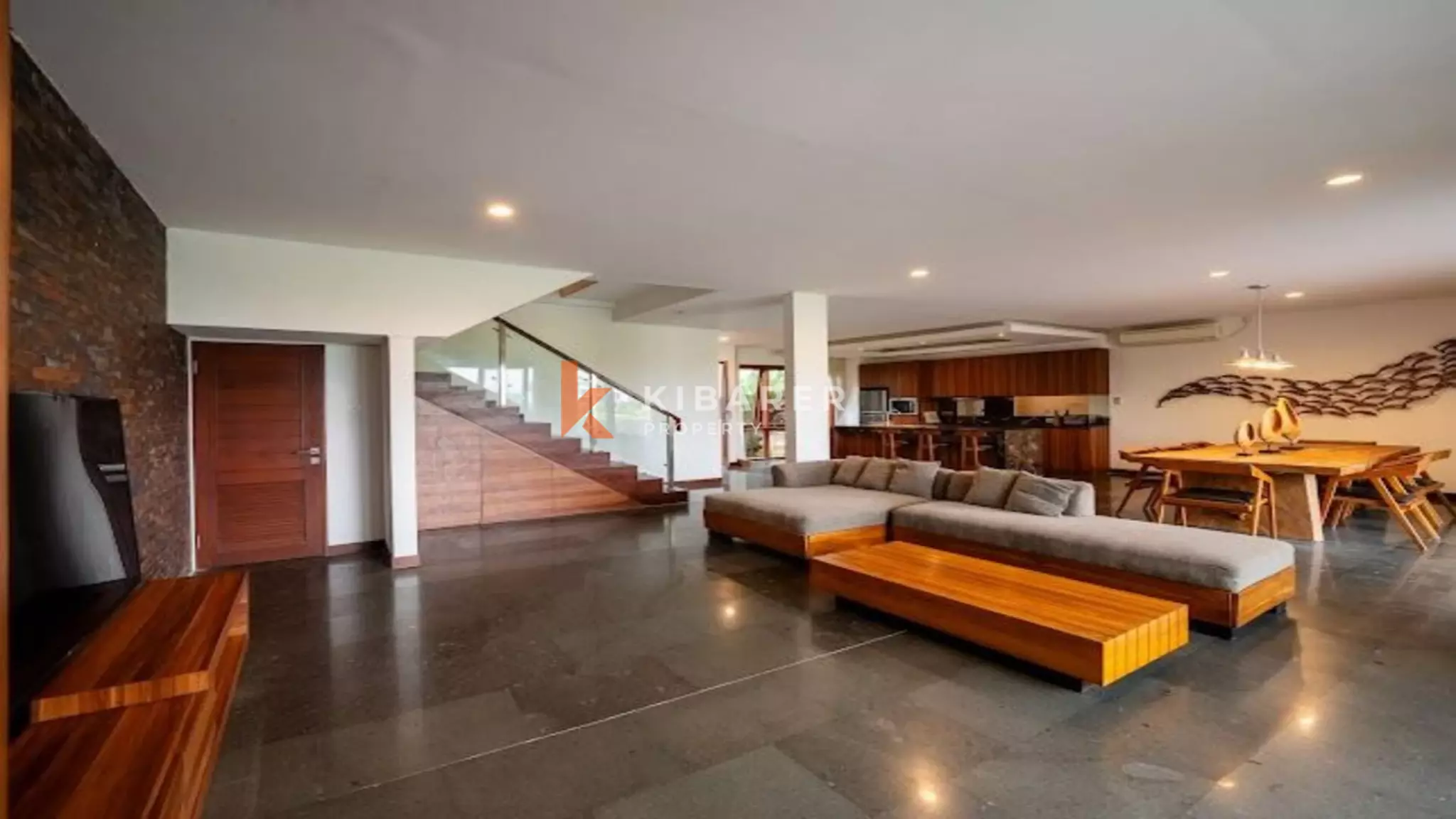 Beautiful Three Bedrooms Villa In Cemagi — image 9
