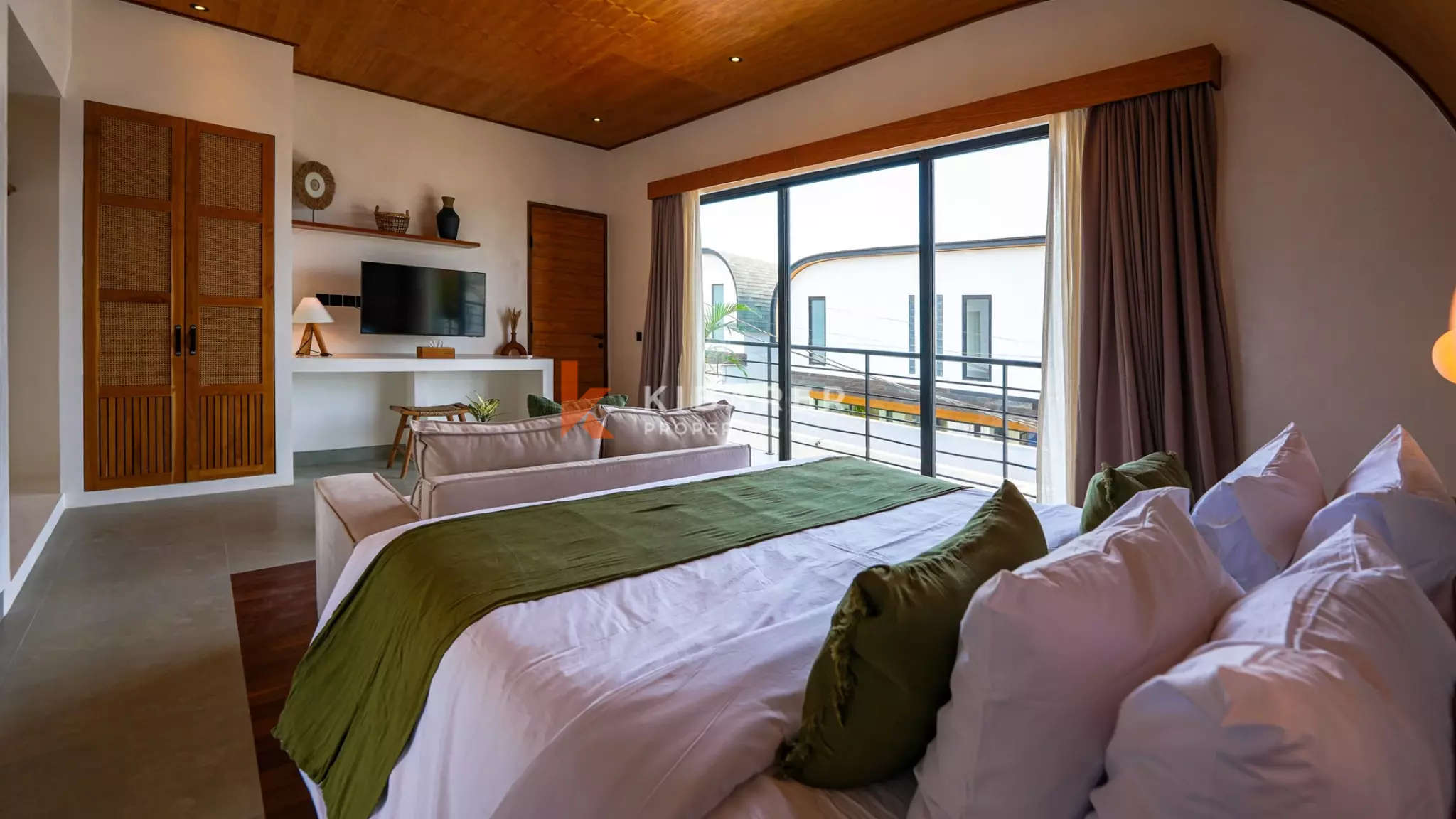 New Three-Bedroom Villa Complex, Walking Distance to Cemagi Beach — image 6