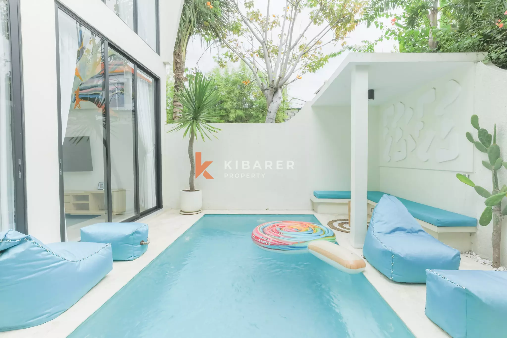 Modern Two Bedroom Villa with Private Enclosed Living in Canggu — image 6