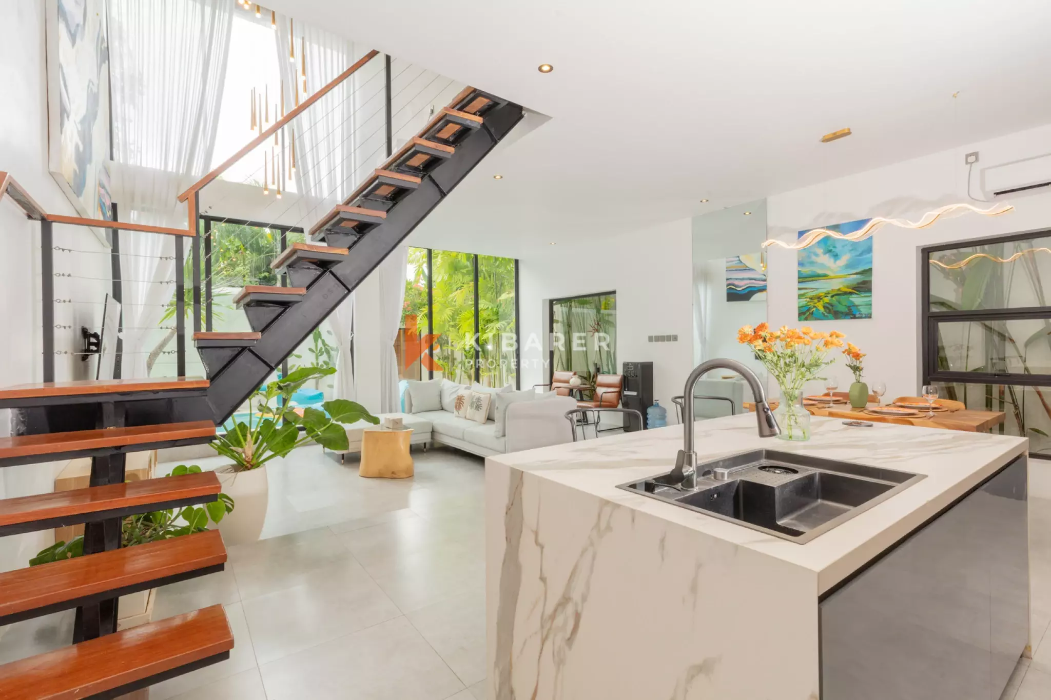 Modern Two-Bedroom Villa with Private Enclosed Space in Canggu — image 3