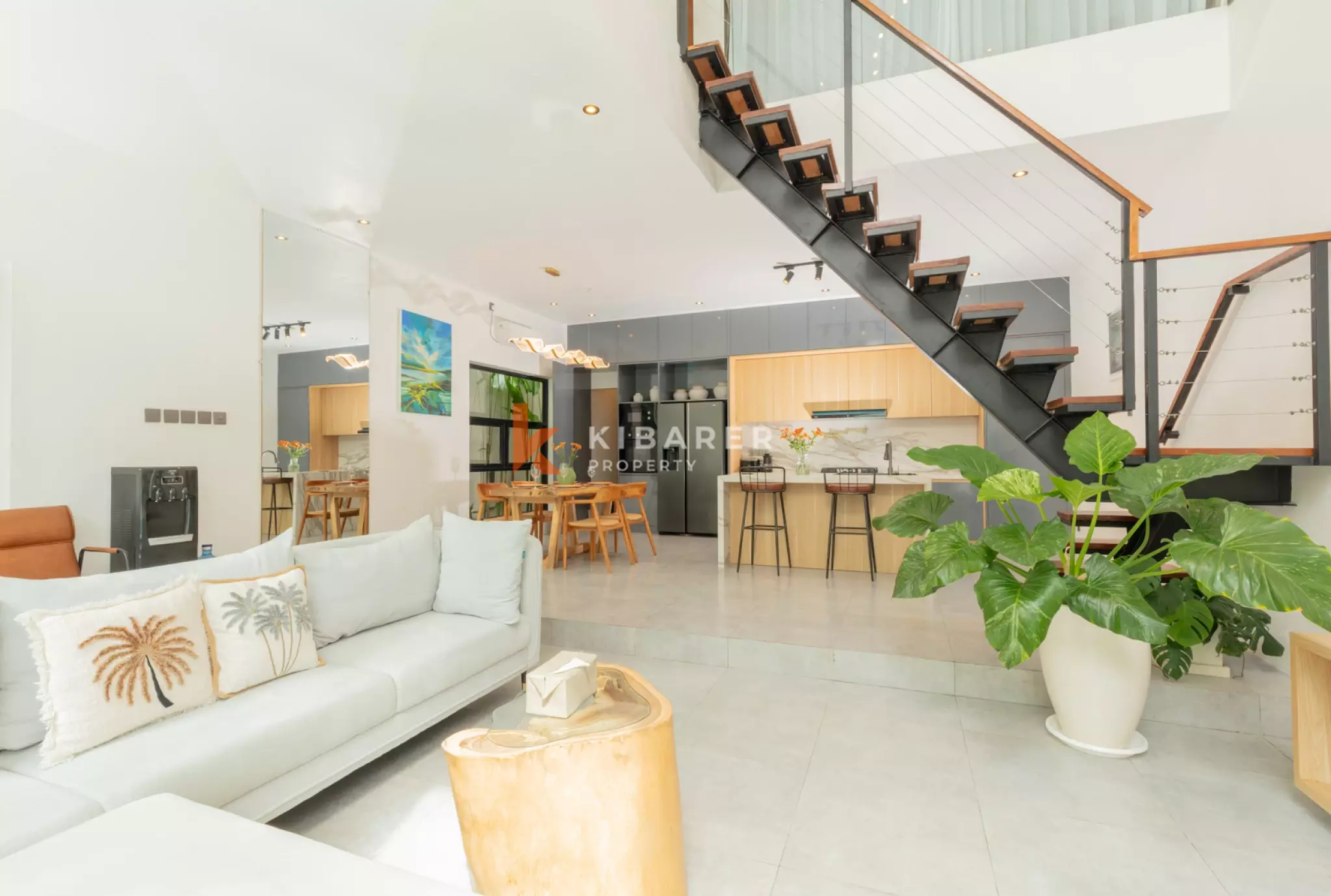 Modern Two-Bedroom Villa with Private Enclosed Space in Canggu — image 2