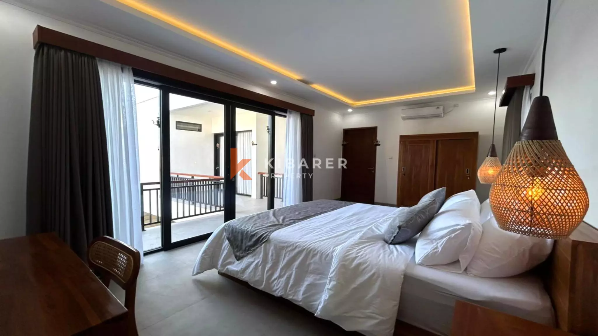 Modern Two-Bedroom Villa with Private Pool in Padonan — image 16