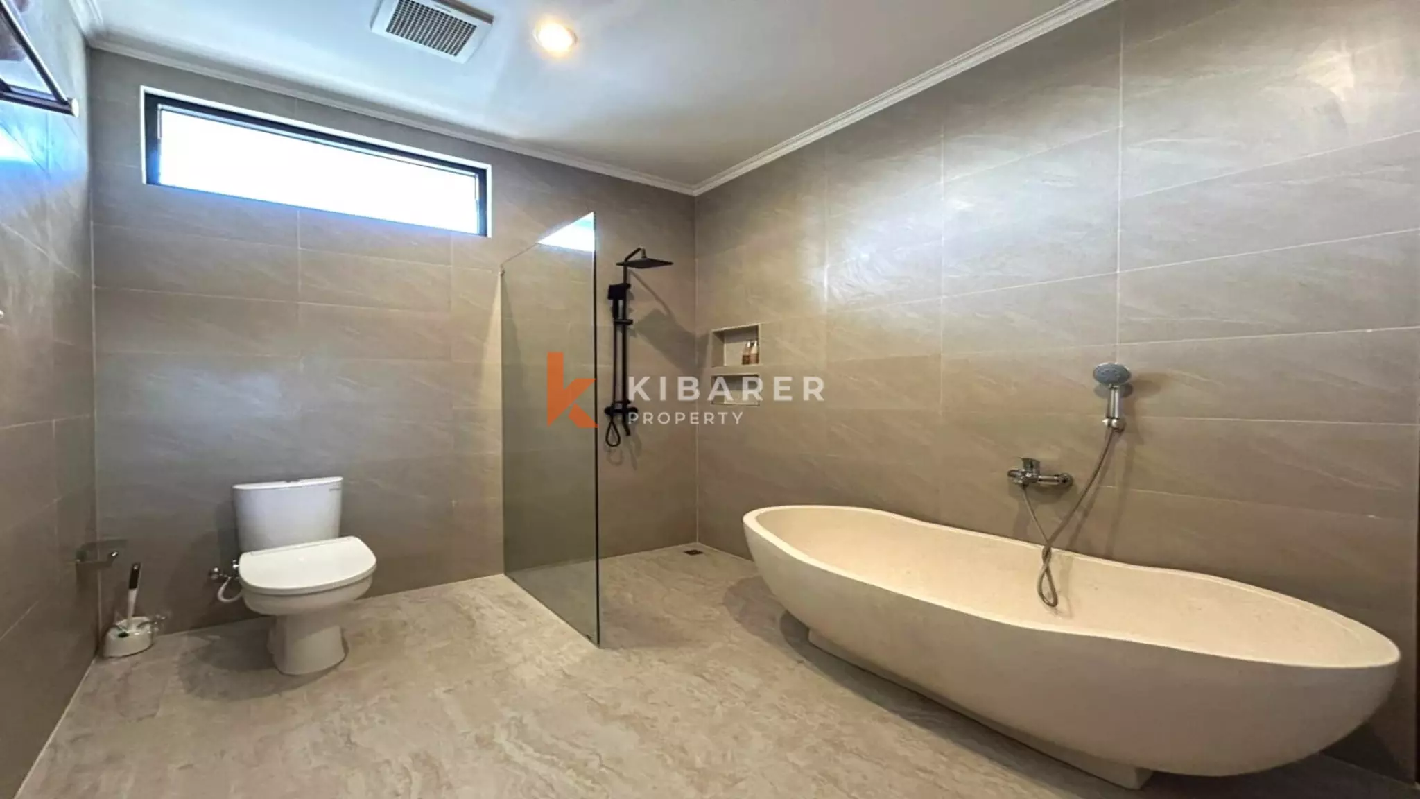 Modern Two-Bedroom Villa with Private Pool in Padonan — image 19