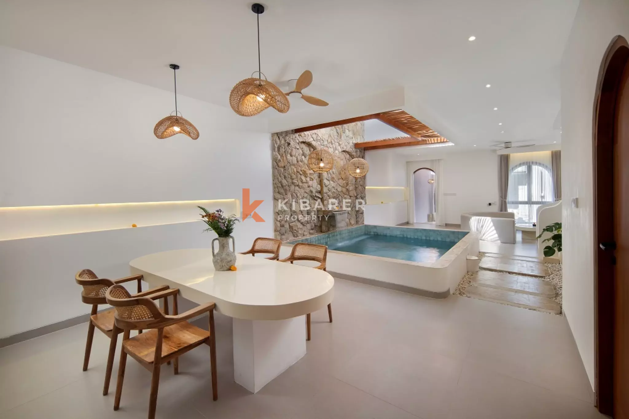 Chic Indoor Pool Two-Bedrooms Villa in Berawa — image 5