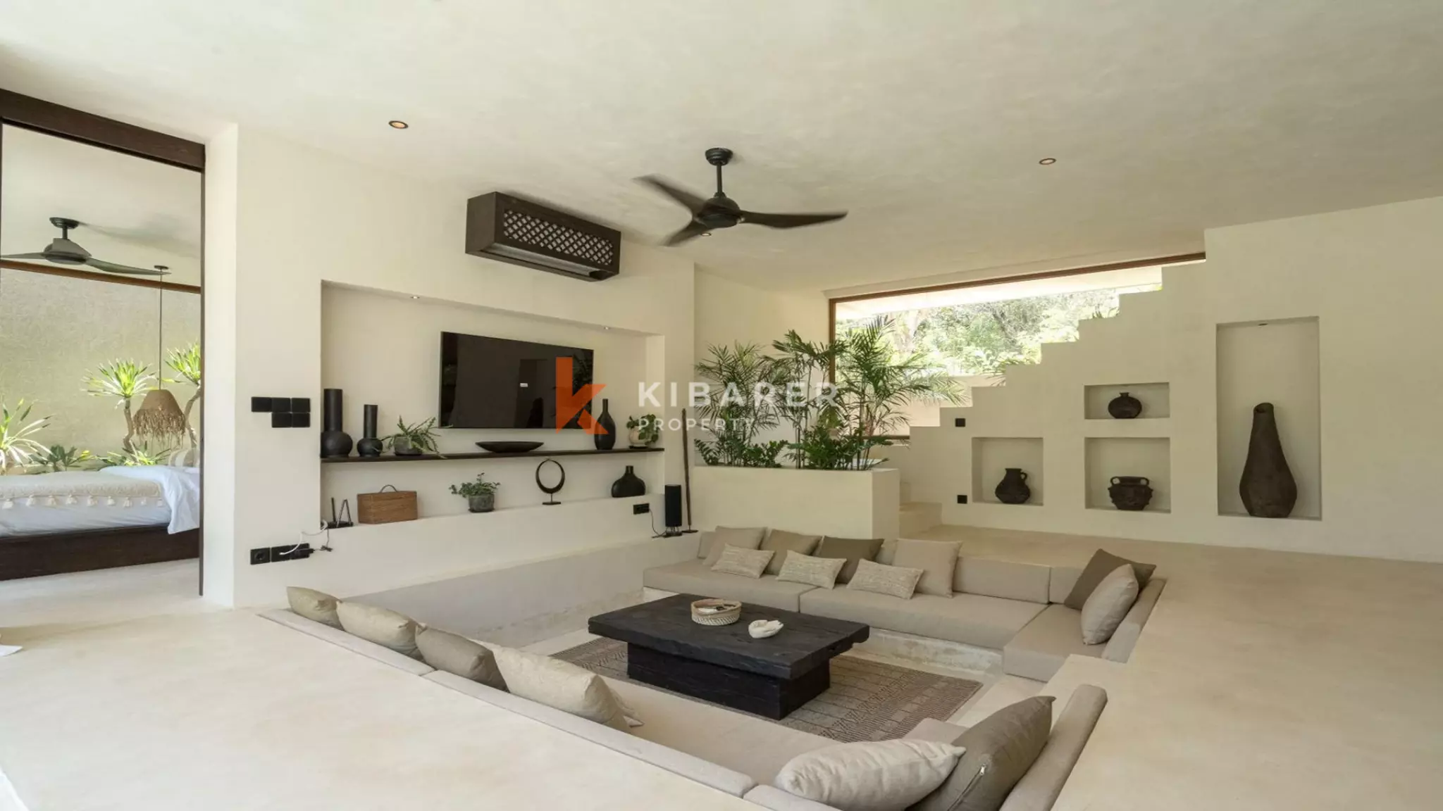 Bohemian-Chic Three Bedroom Villa with Rooftop Ocean and Sunset Views in Uluwatu — image 9