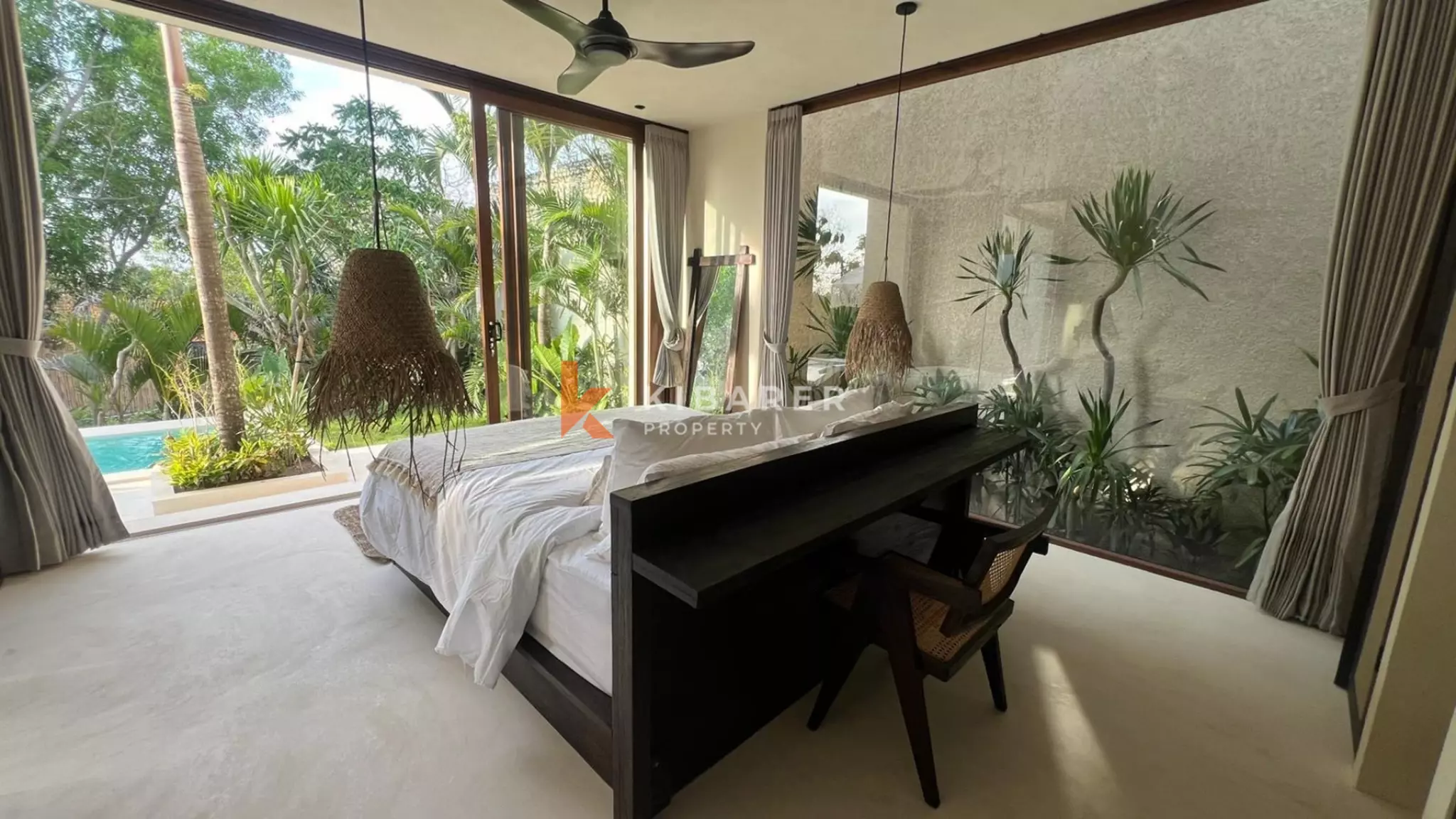 Bohemian-Chic Three Bedroom Villa with Rooftop Ocean and Sunset Views in Uluwatu — image 14