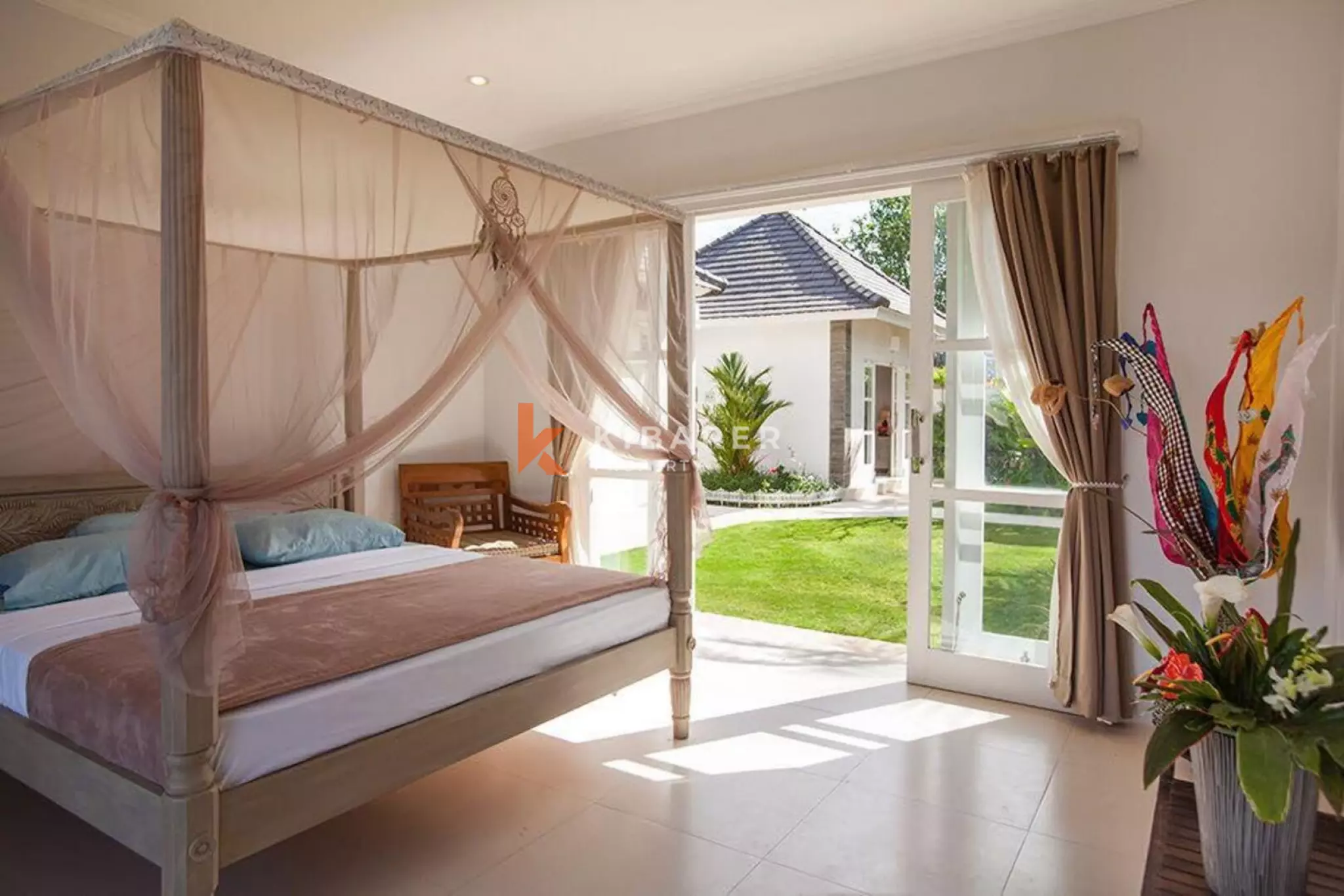 Private Three Bedroom Villa with Views in Canggu — image 5