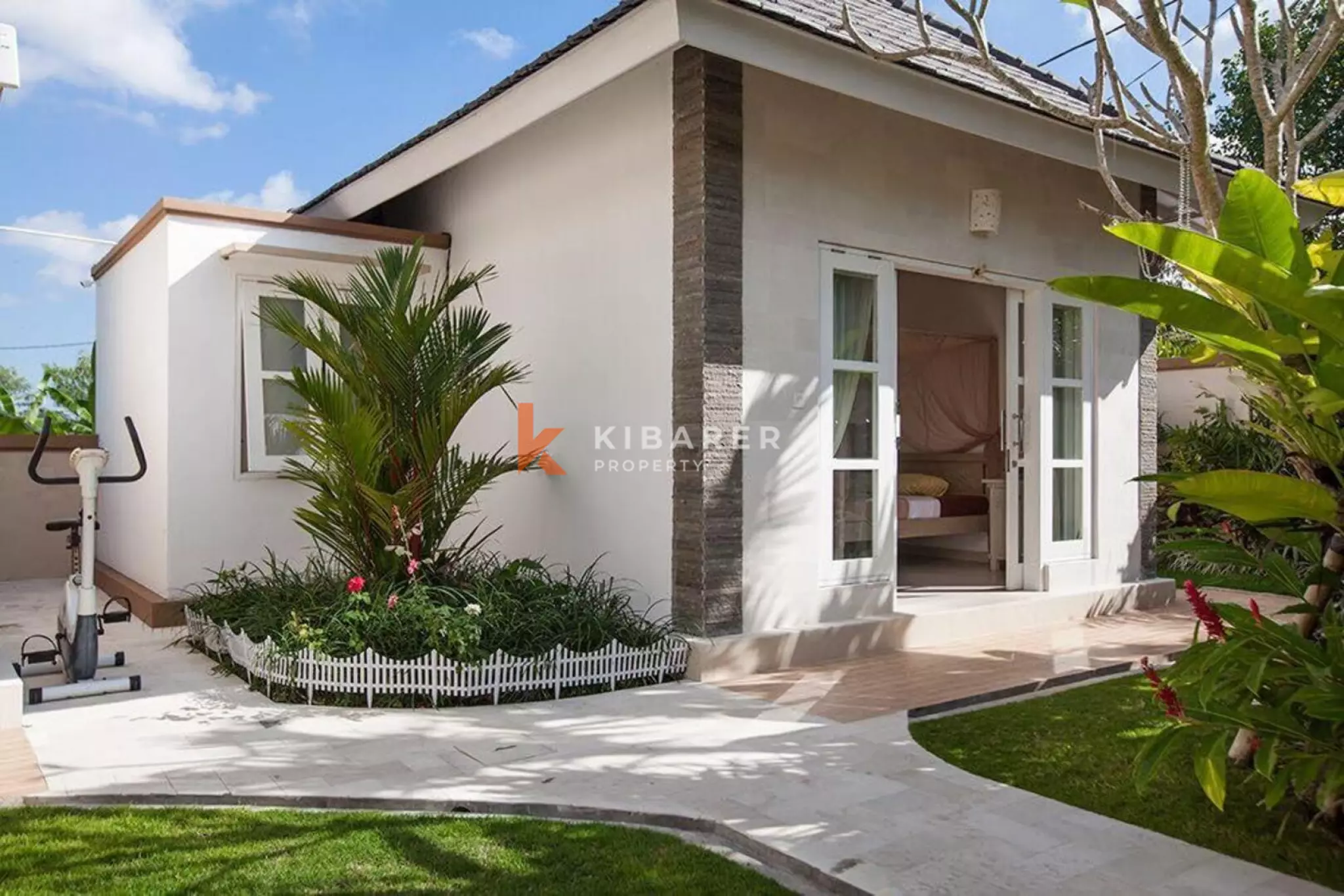 Private Three-Bedroom Villa with Views in Canggu — image 2