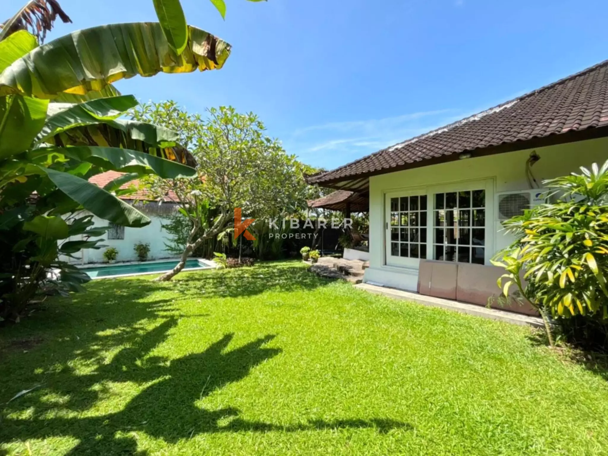 Two Bedroom Private Garden Villa in Batu Bolong — image 16