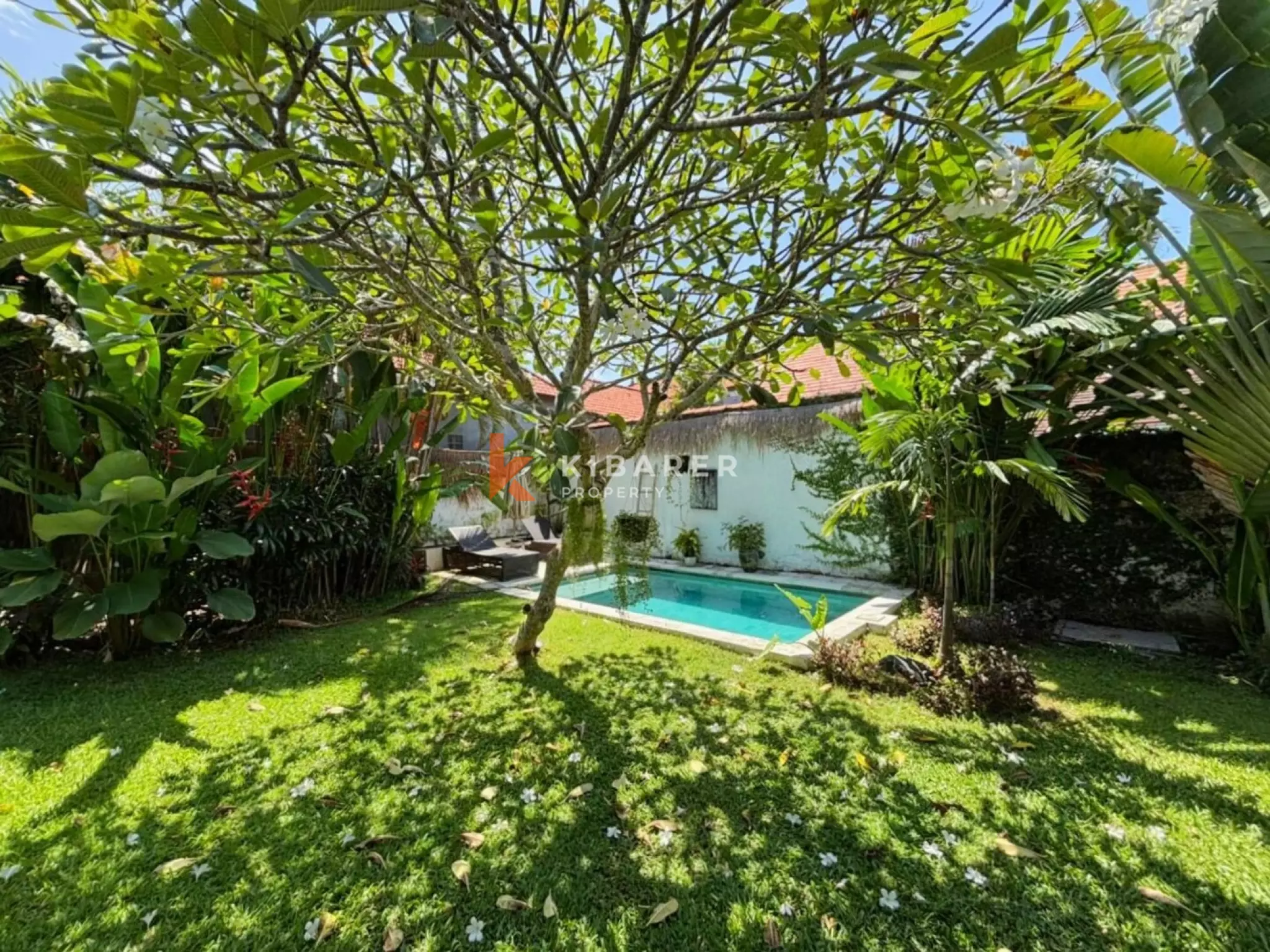 Two Bedroom Private Garden Villa in Batu Bolong — image 2