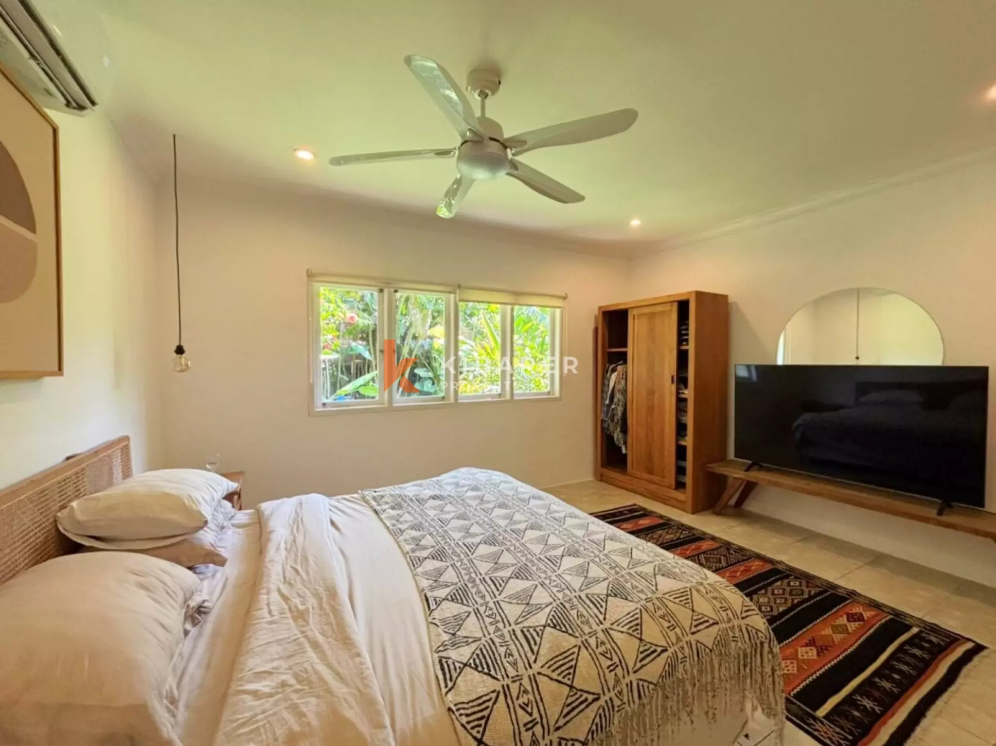 Two Bedroom Private Garden Villa in Batu Bolong — image 8
