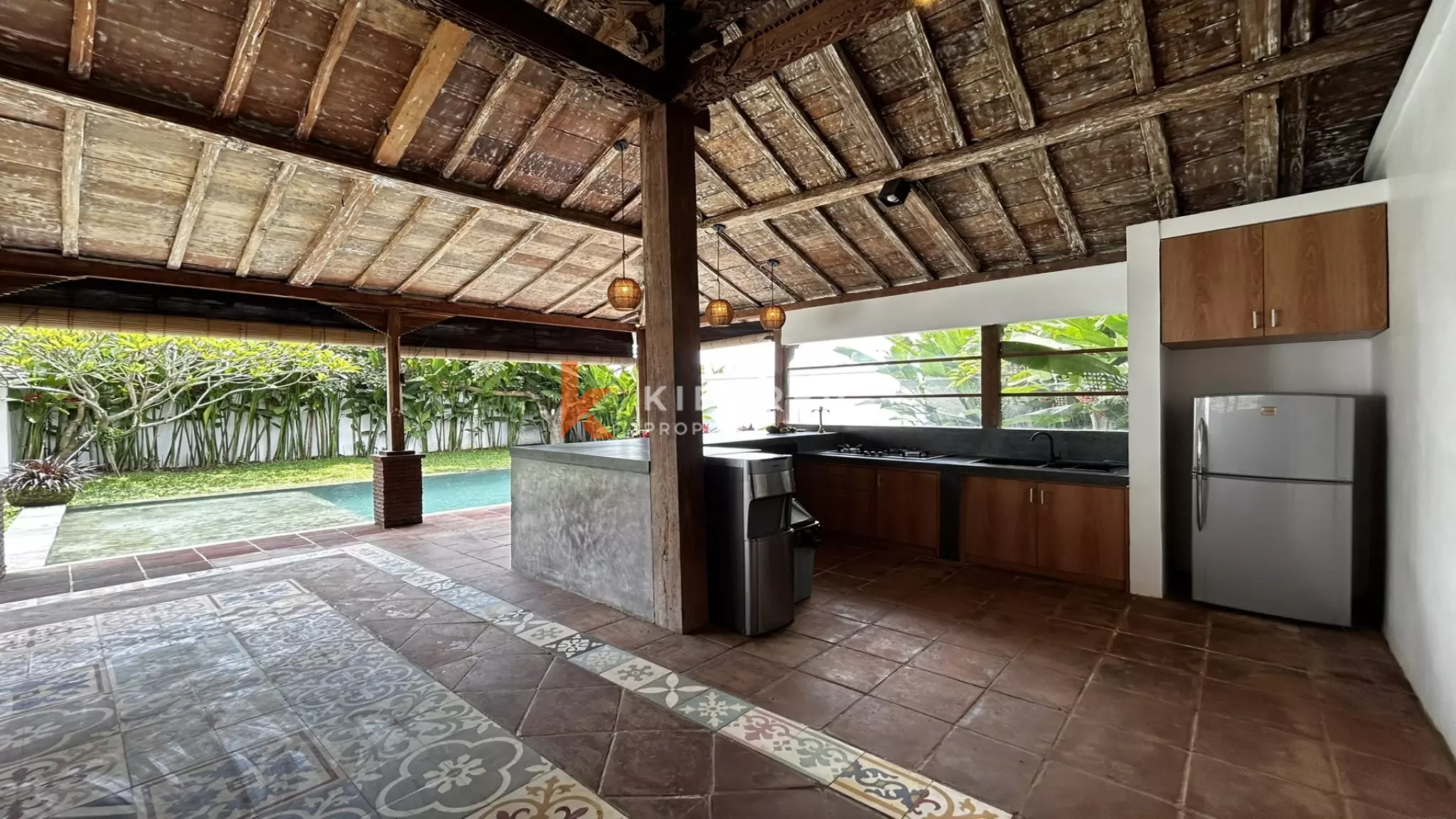 Beautiful Two-Bedroom Joglo Villa with Open Living Room Located in Tumbak Bayuh — image 7