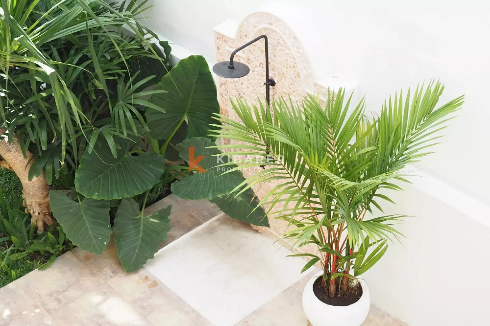 Mediterranean Style Three-Bedroom Gated Villa in Berawa — image 14