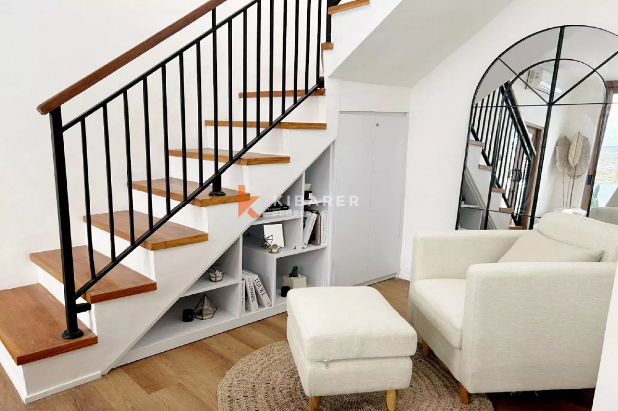 Mediterranean Style Three-Bedroom Gated Villa in Berawa — image 8