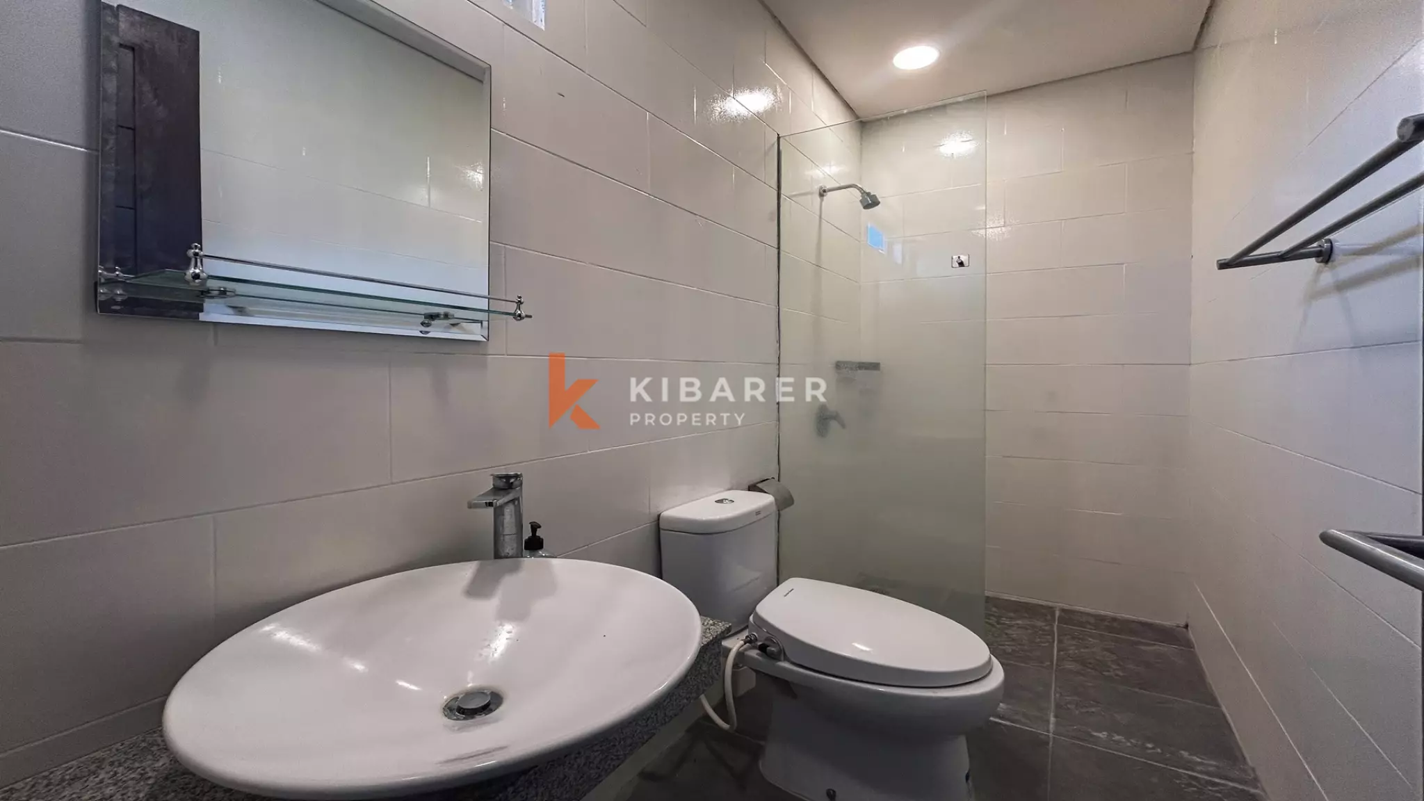 Comfortable Three-Bedroom Villa with Enclosed Living in Berawa — image 16