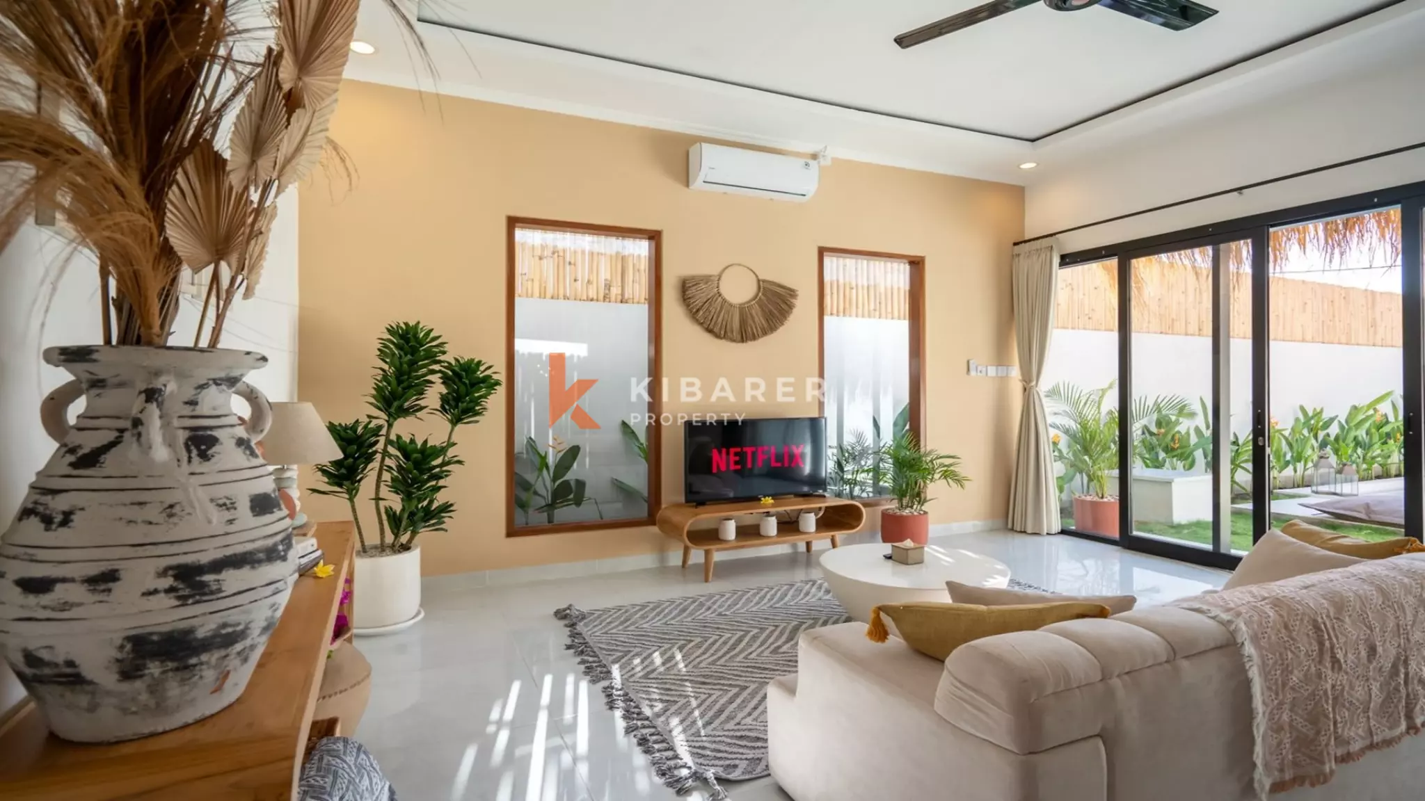 Stunning Two-Bedroom Luxury Oasis Villa in Umalas — image 8