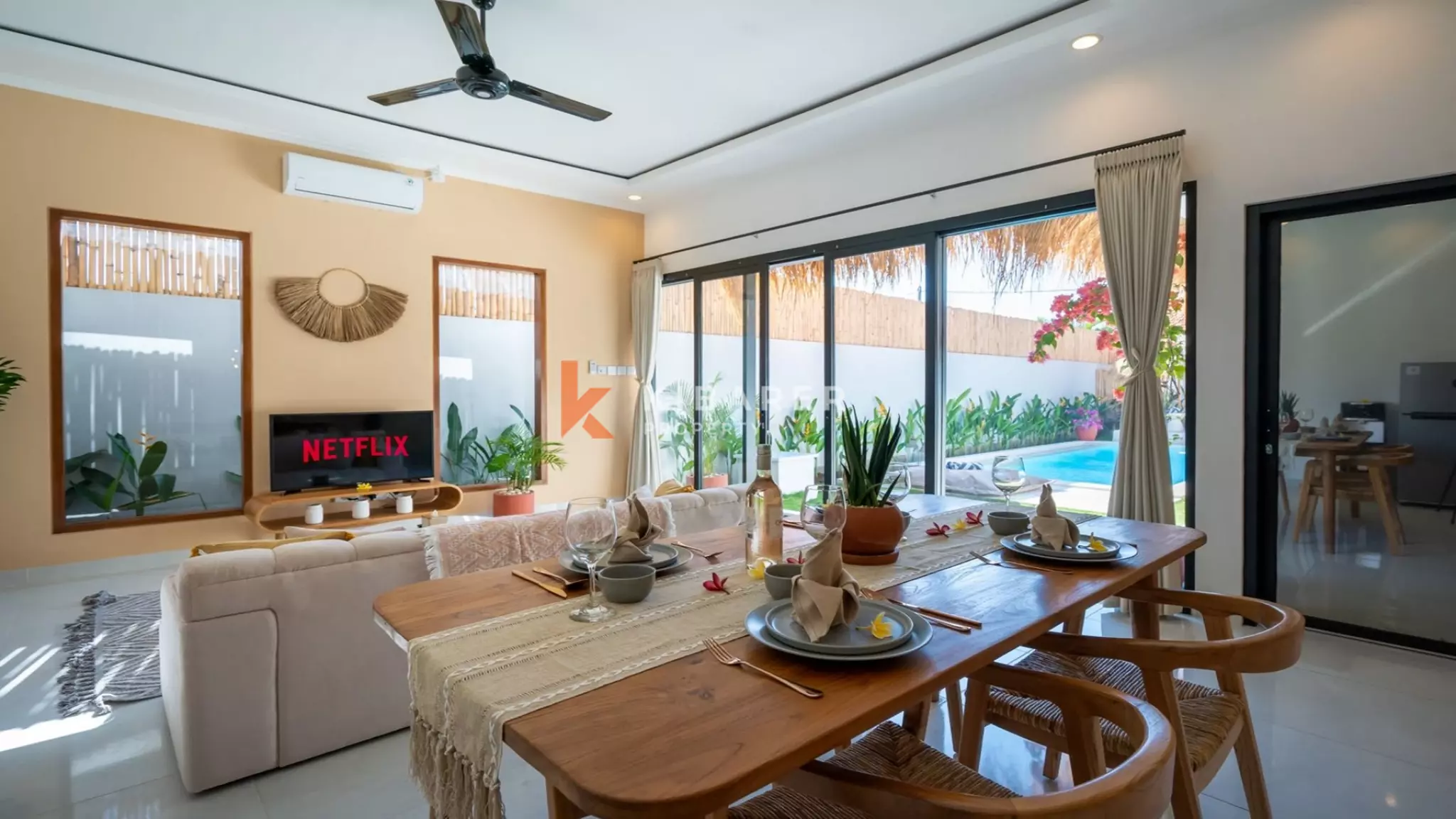 Stunning Two-Bedroom Luxury Oasis Villa in Umalas — image 11