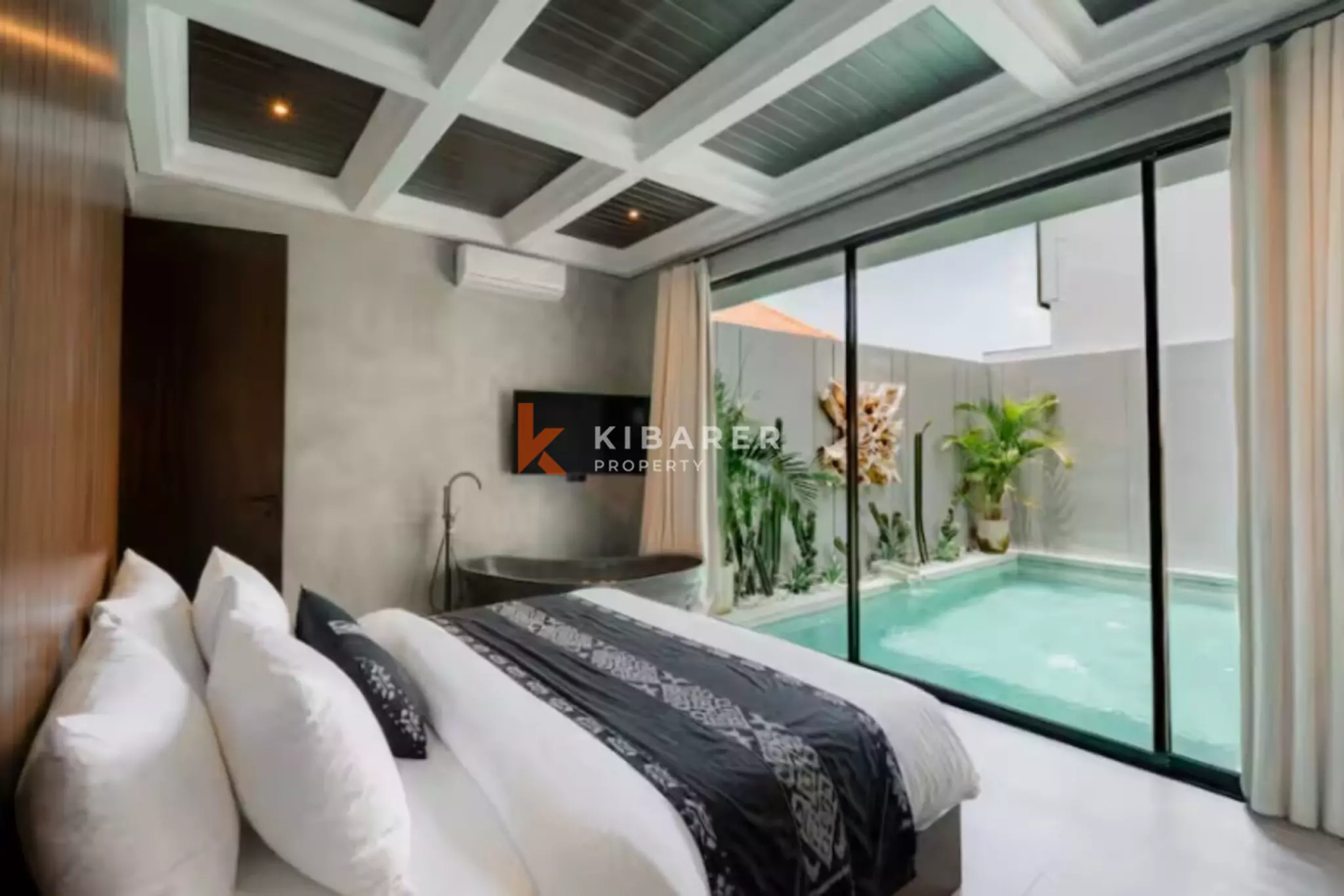 Bold & Beautiful Three Bedroom Villa in Umalas — image 6