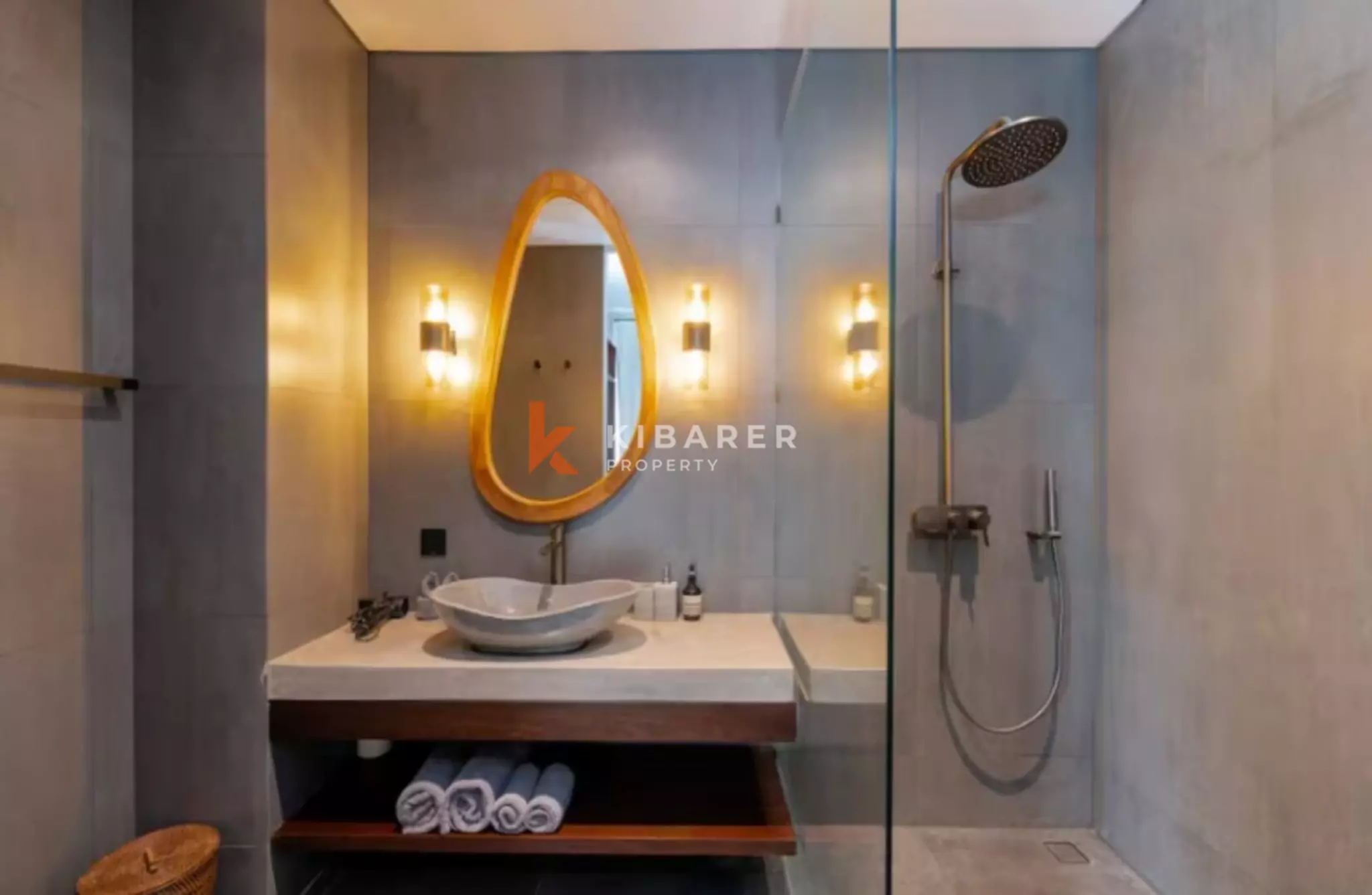 Statement Three Bedroom Villa with Private Pool in Umalas Area — image 11
