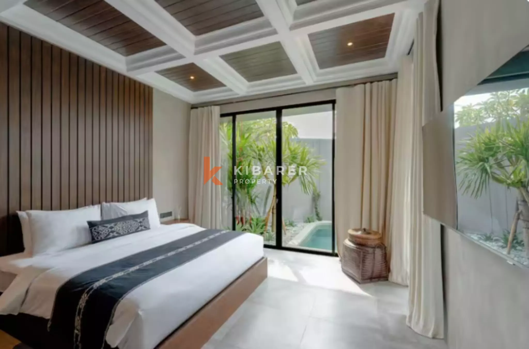 Statement Three Bedroom Villa with Private Pool in Umalas Area — image 5