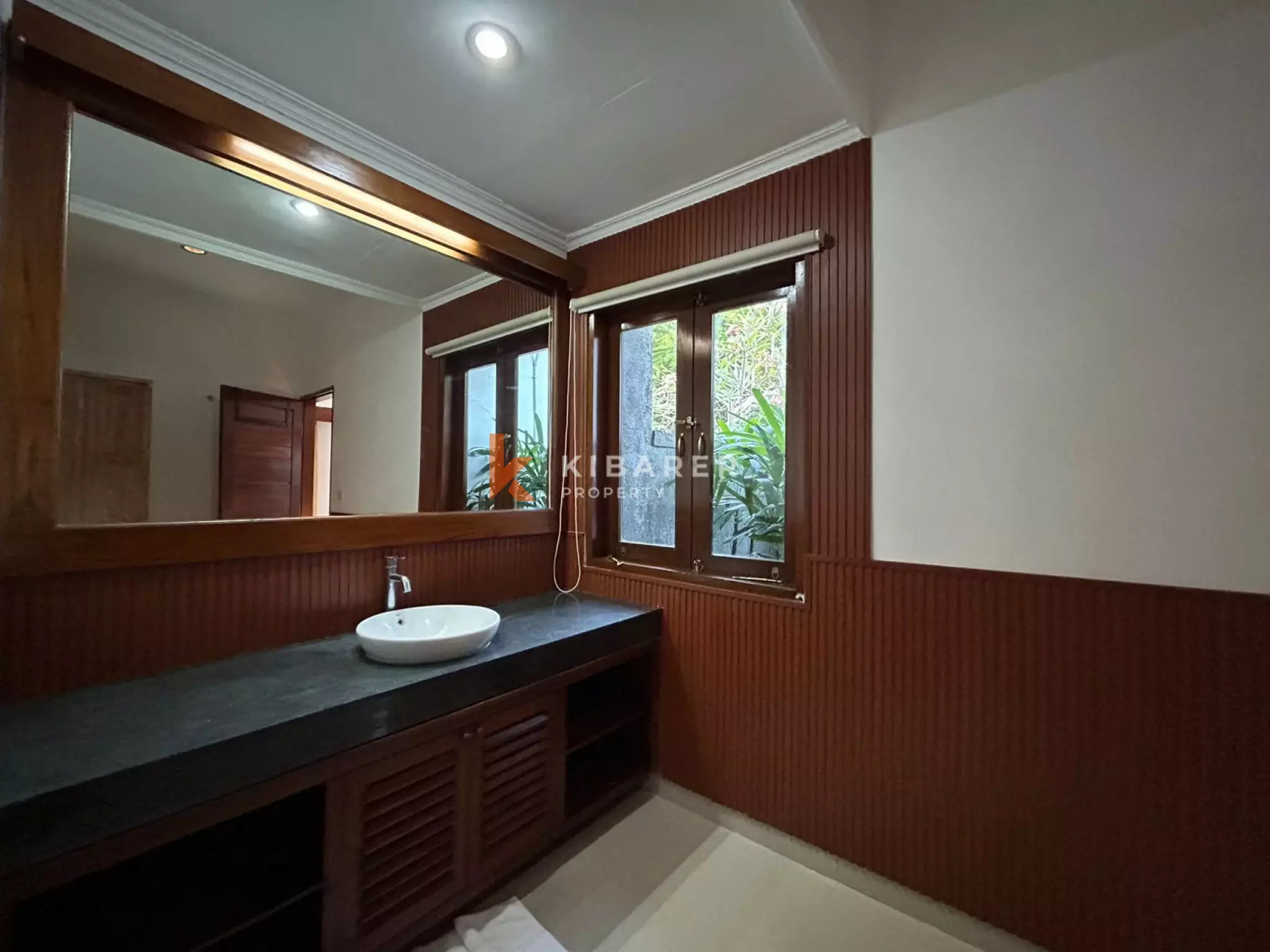 Comfortable Three-Bedroom Villa with Enclosed Living and Private Pool in Canggu — image 18