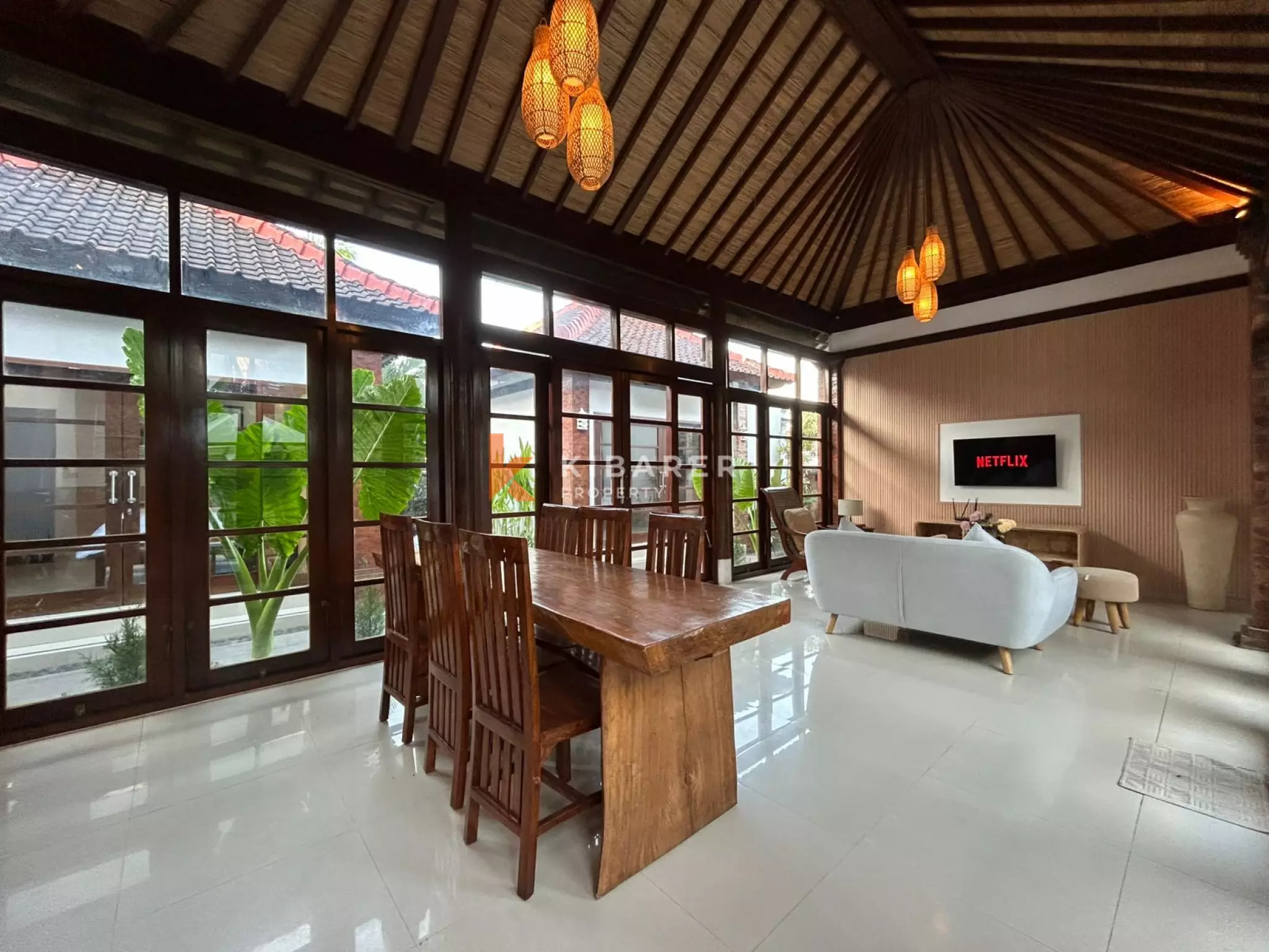 Comfortable Three-Bedroom Villa with Enclosed Living and Private Pool in Canggu — image 11