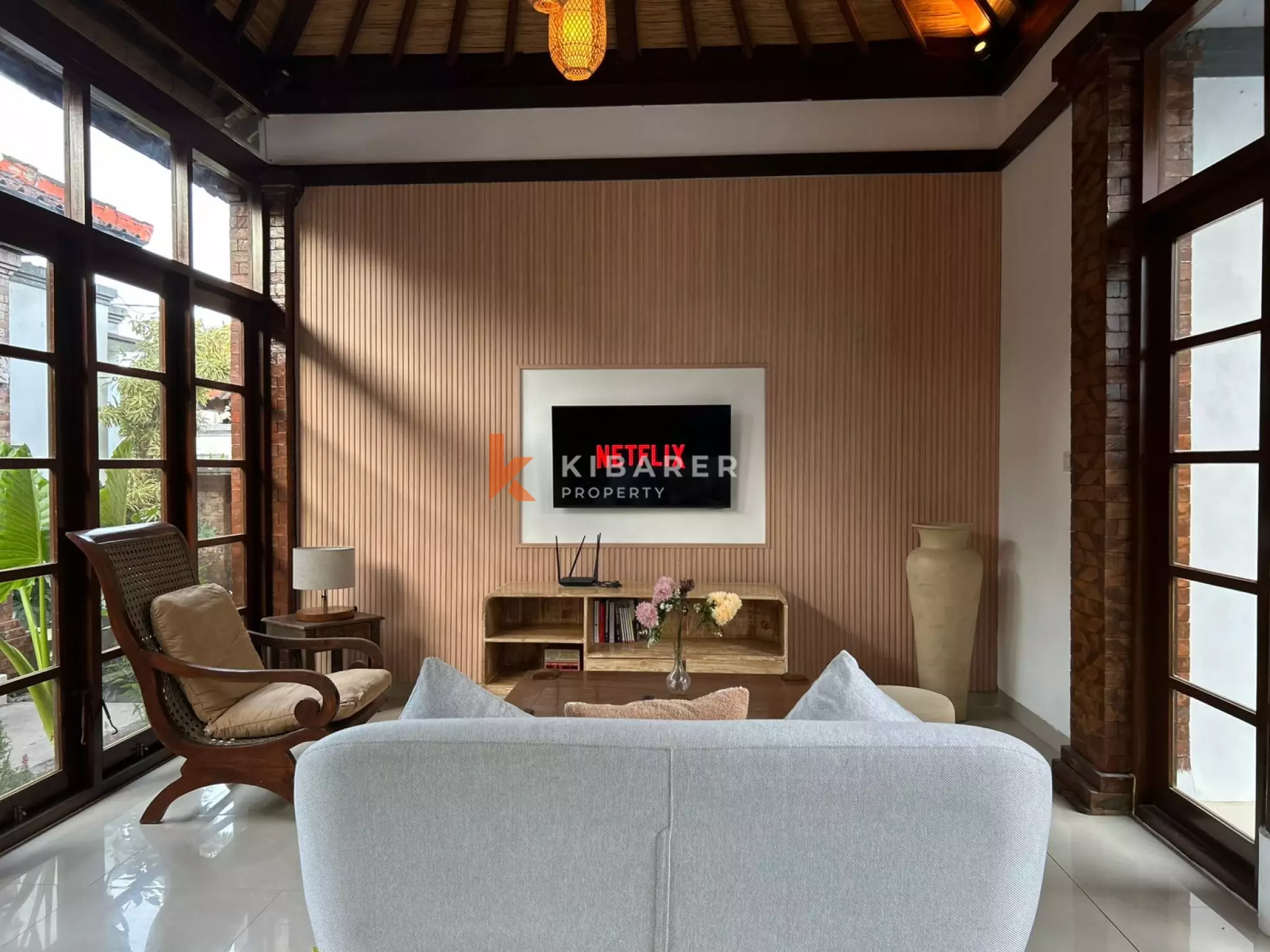 Comfortable Three-Bedroom Villa with Enclosed Living and Private Pool in Canggu — image 9