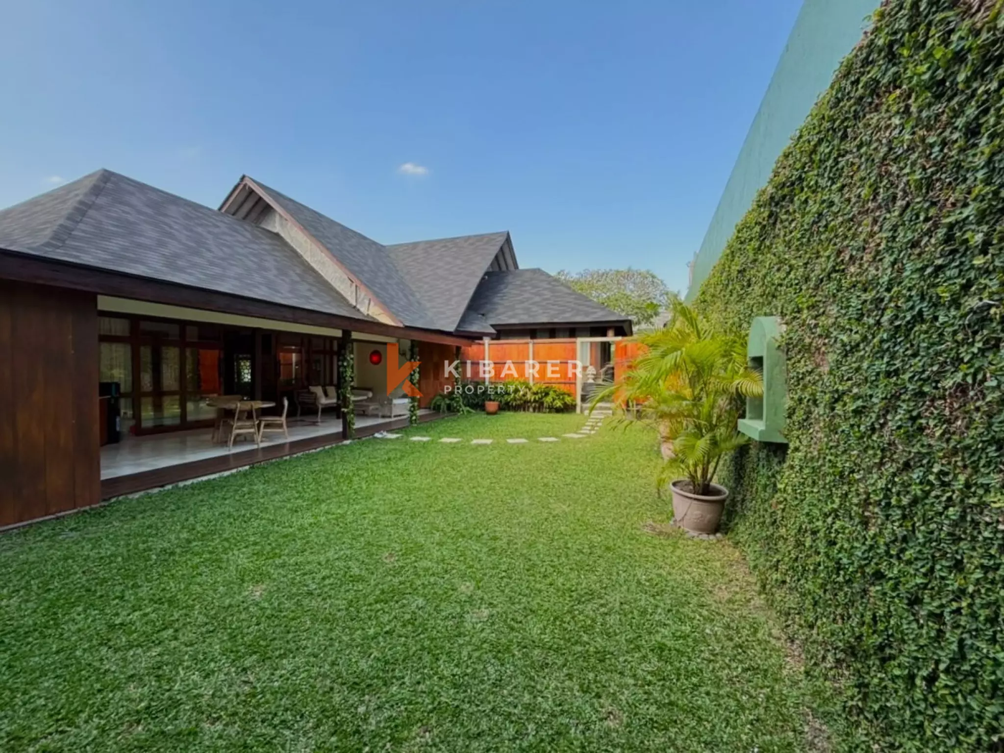 One Bedroom Garden Living Studio Apartment in the Heart of Umalas