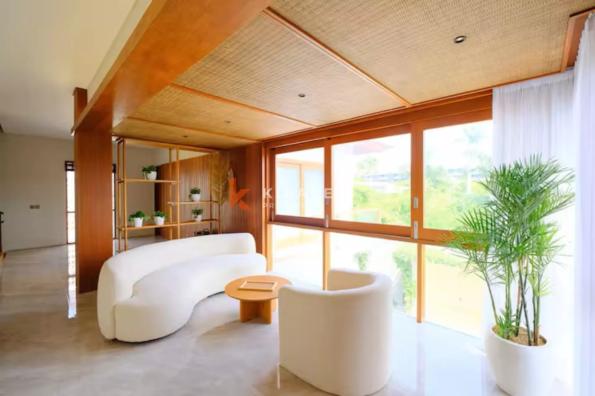 Bright Contemporary Four-Bedrooms Villa in the Heart of Umalas — image 5