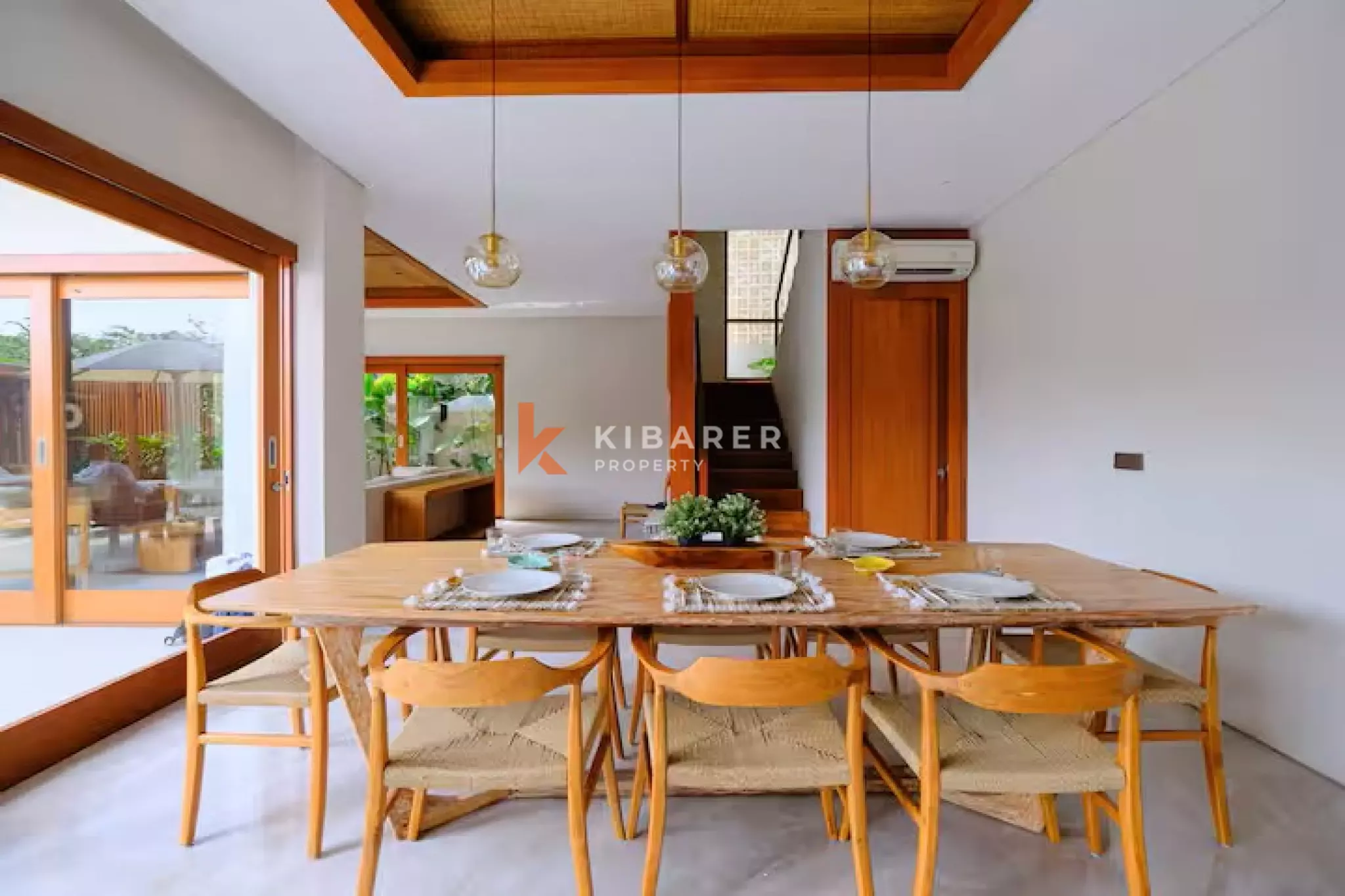 Bright Contemporary Four-Bedrooms Villa in the Heart of Umalas — image 7