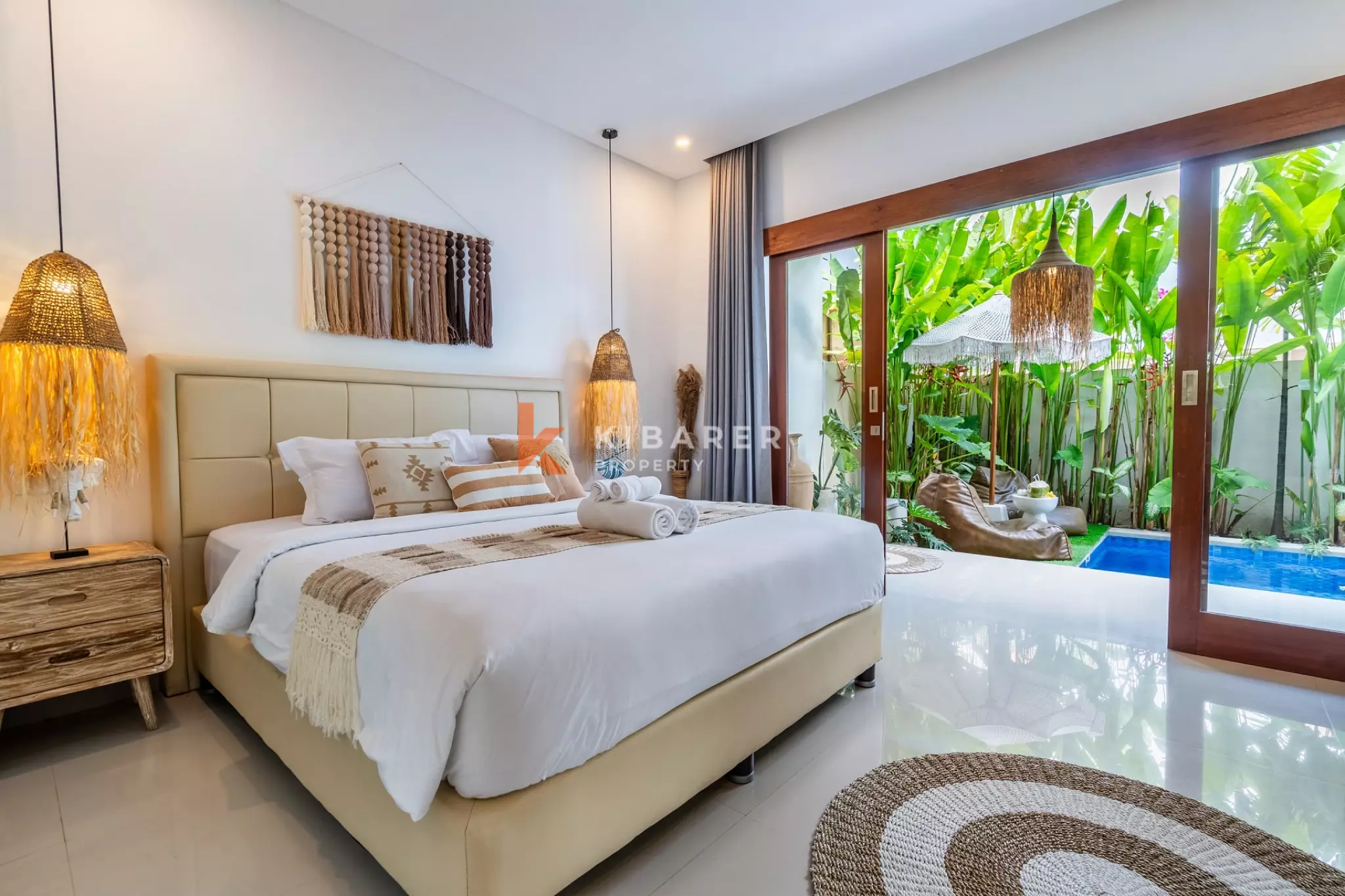 Boho-Chic Style Villa with Four Bedrooms and Enclosed Living Room, Just Steps from Echo Beach, Canggu — image 6