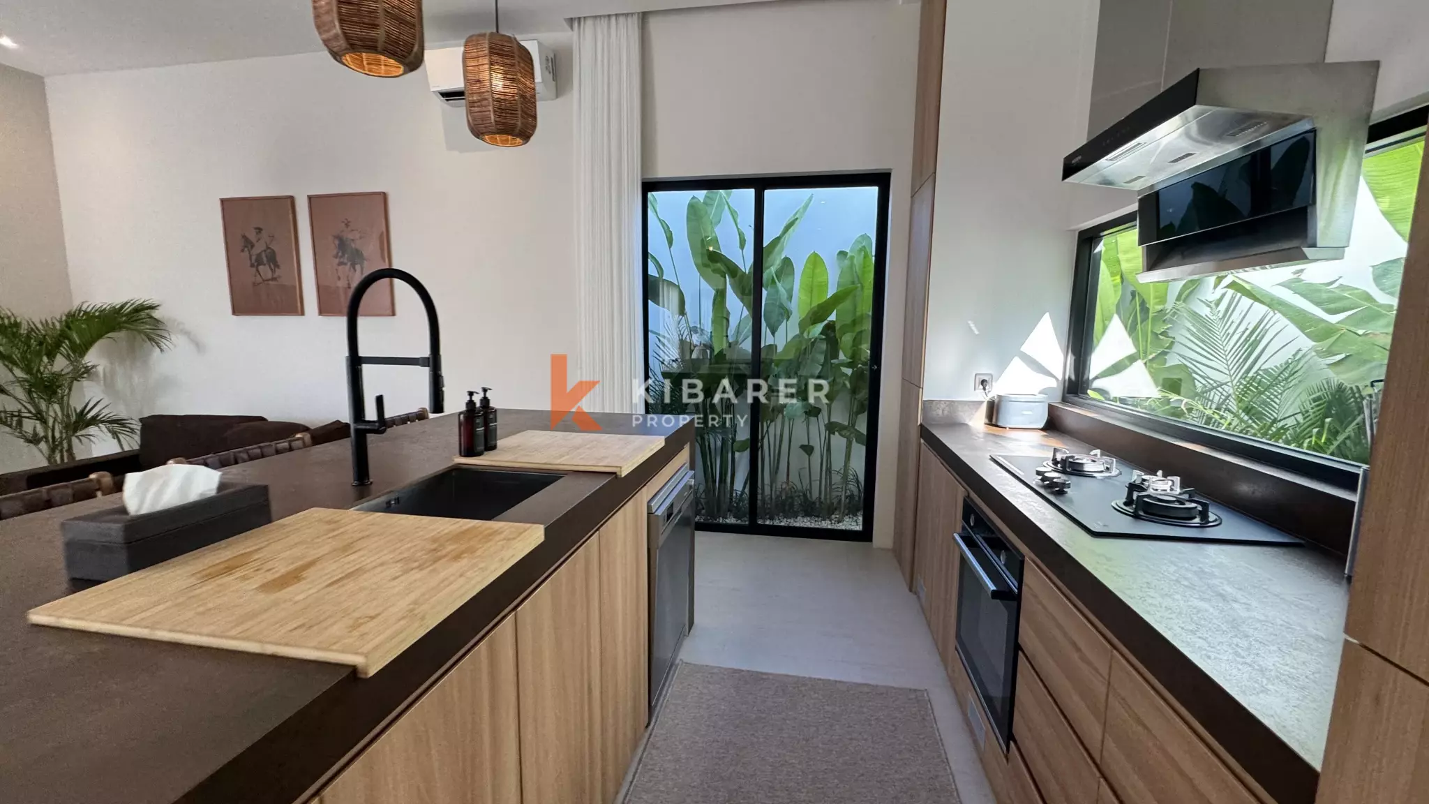 Bright Two-Bedroom Modern Pool Villa in Ungasan — image 16