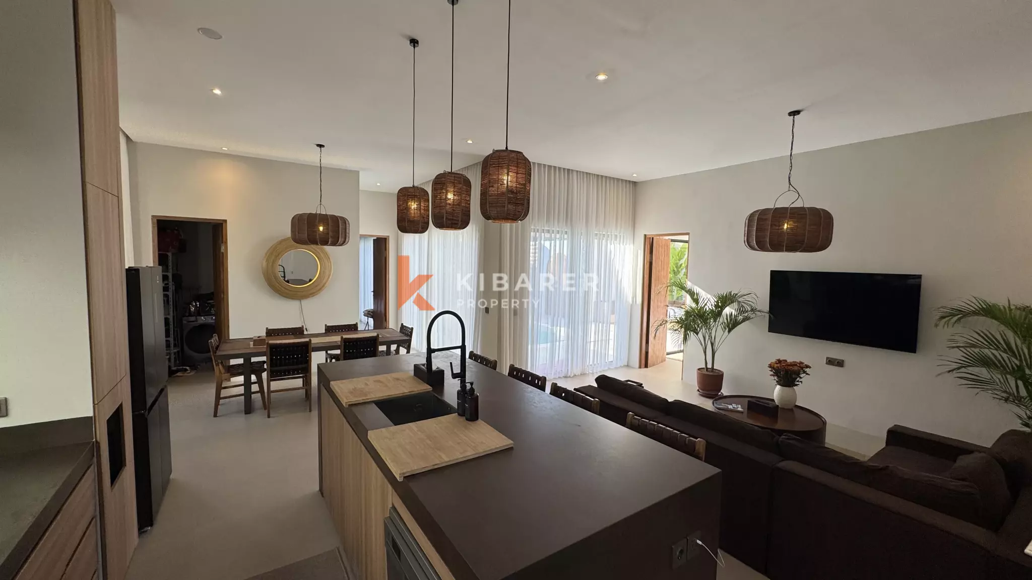 Bright Two-Bedroom Modern Pool Villa in Ungasan — image 13