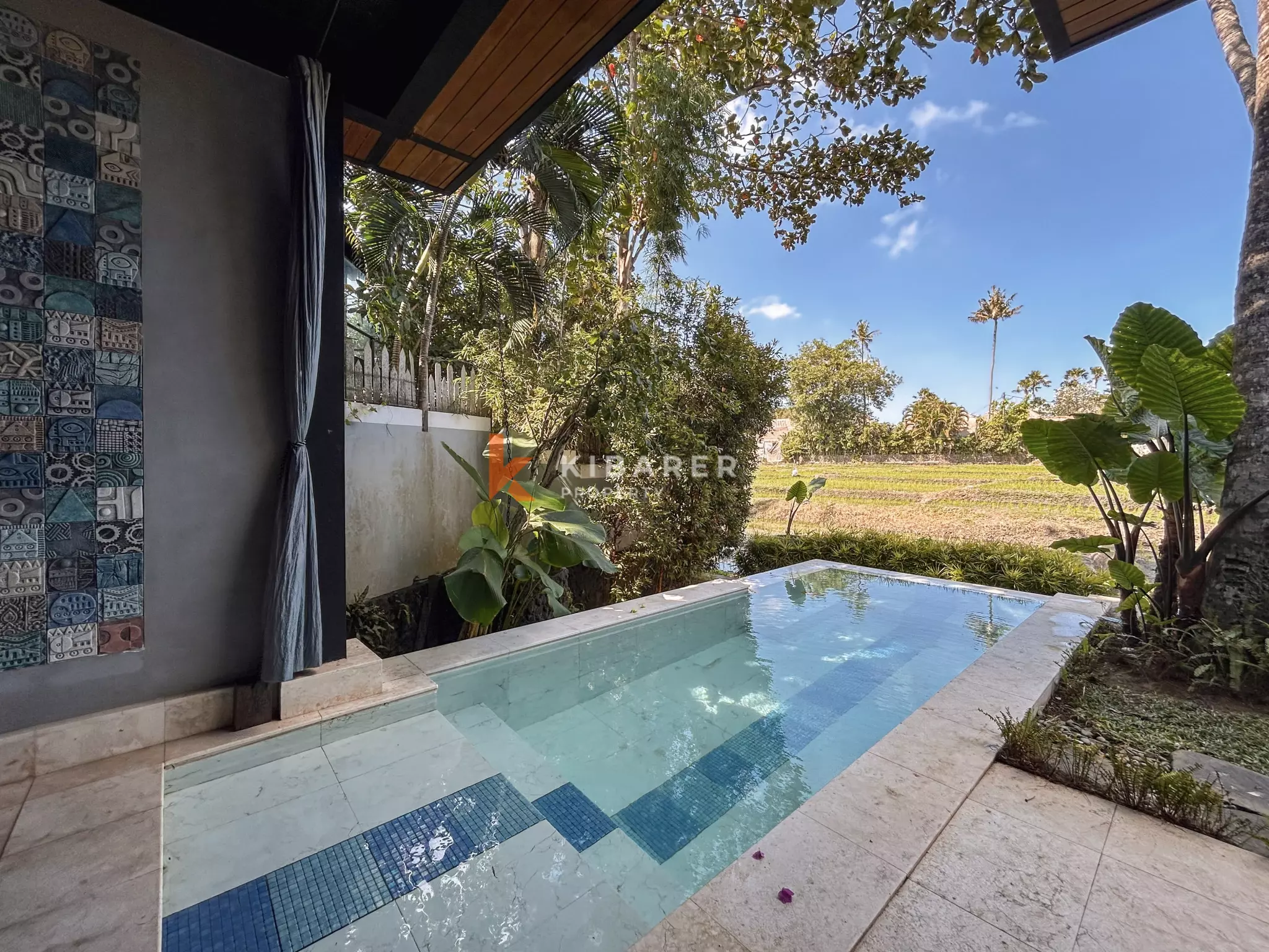 Elegant Two-Story Tropical Villa with Private Pool in Seseh — image 12
