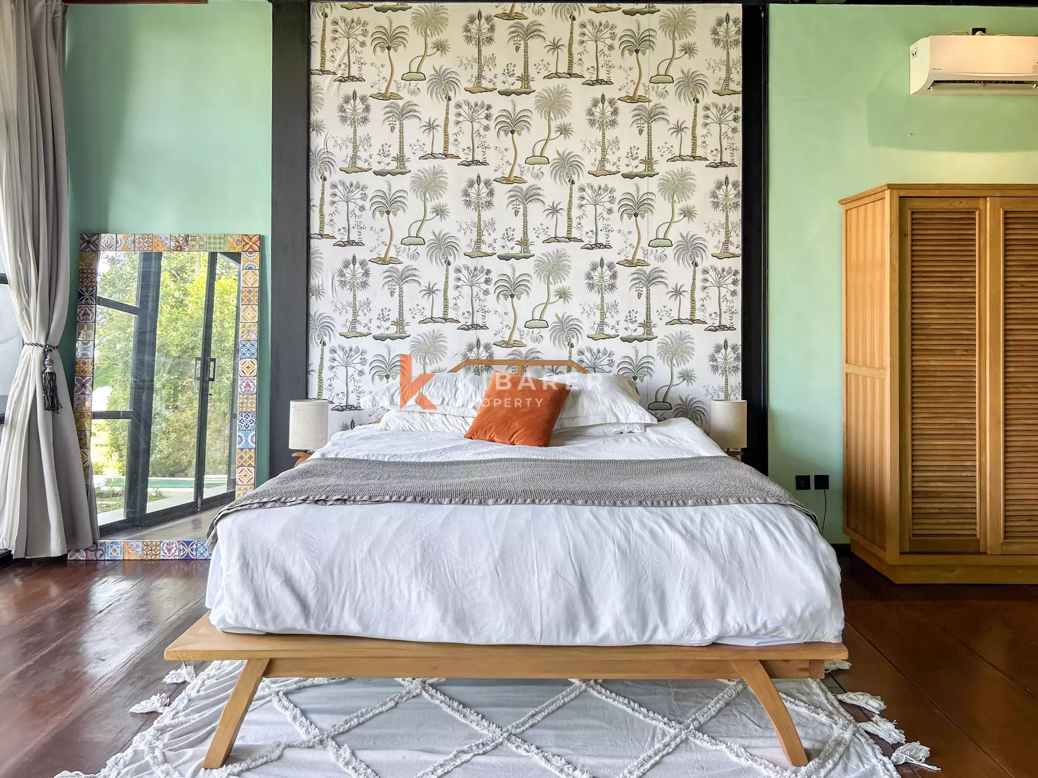 Elegant Two-Story Tropical Villa with Private Pool in Seseh — image 17