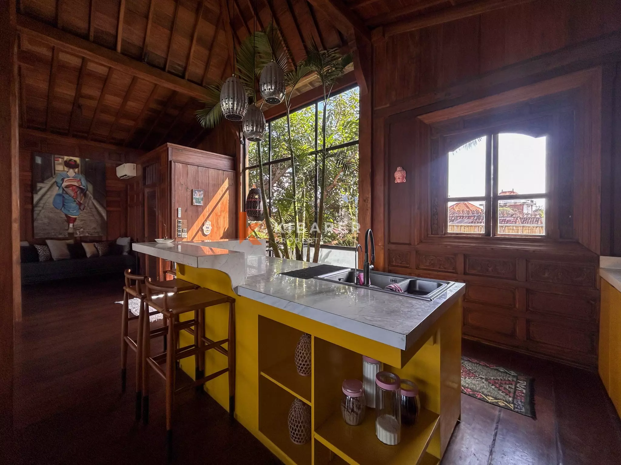 Elegant Two-Story Tropical Villa with Private Pool in Seseh — image 6