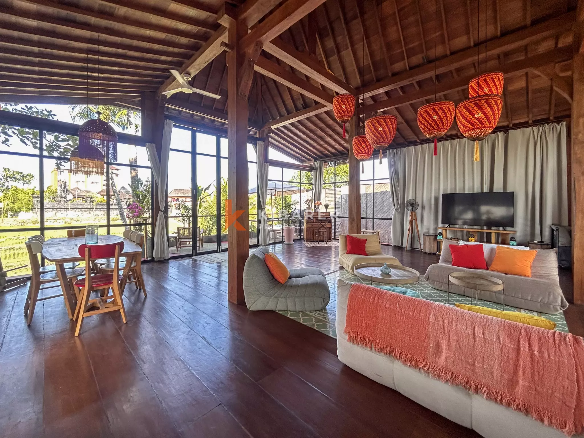 Elegant Two-Story Tropical Villa with Private Pool in Seseh — image 7